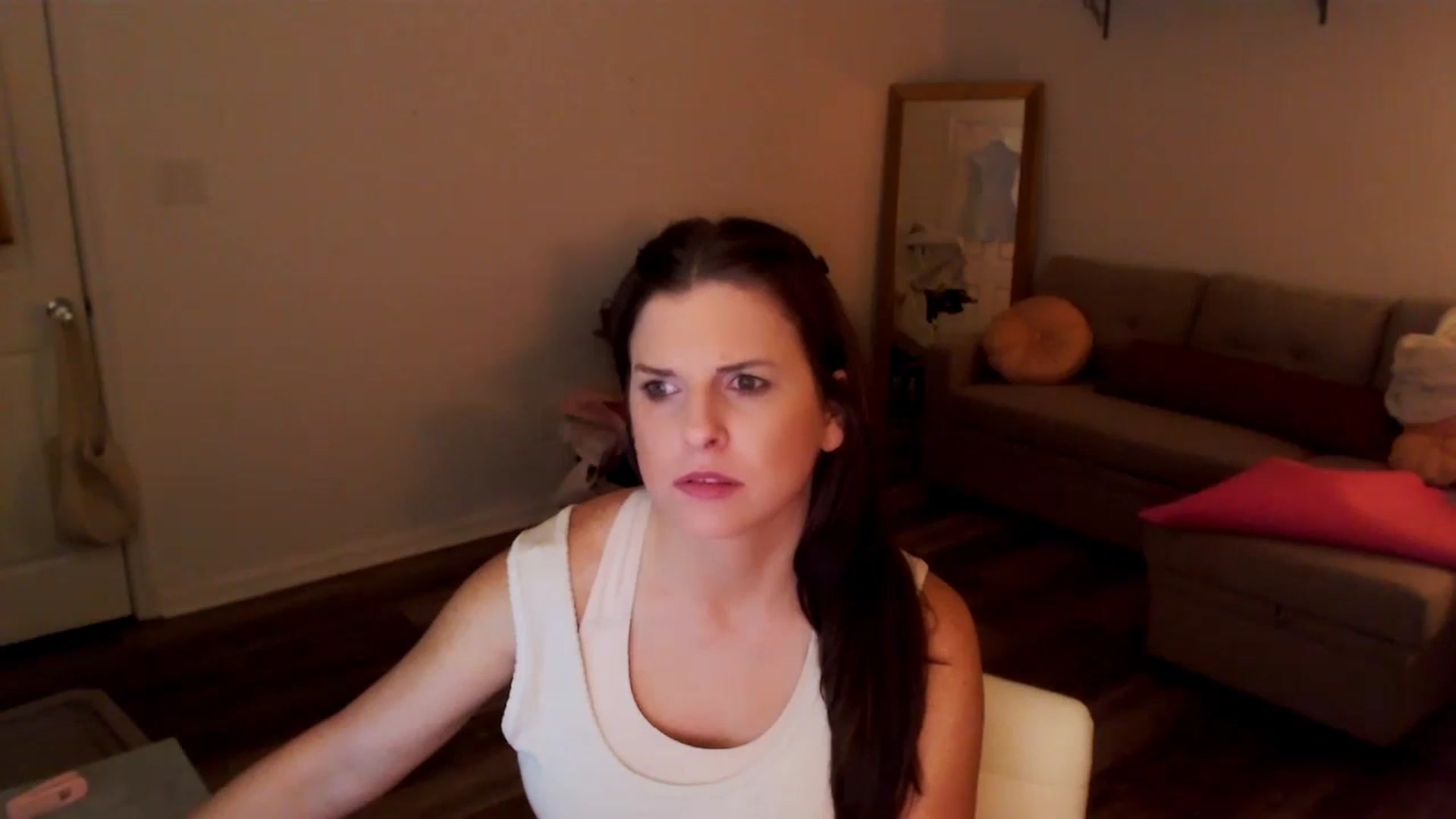 Gallery image thumbnail from Anna__Online's myfreecams stream on, 03/27/2024, 02:54 image 5 of 20