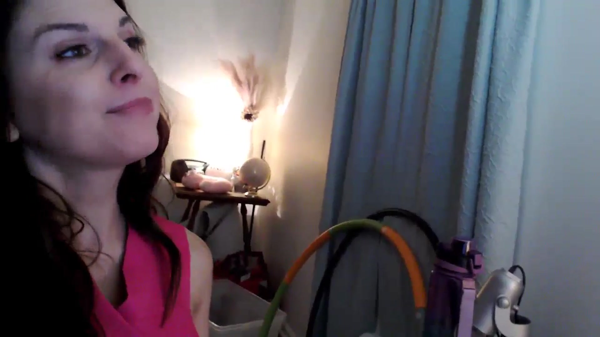 Gallery image thumbnail from Anna__Online's myfreecams stream on, 05/01/2024, 02:10 image 9 of 20