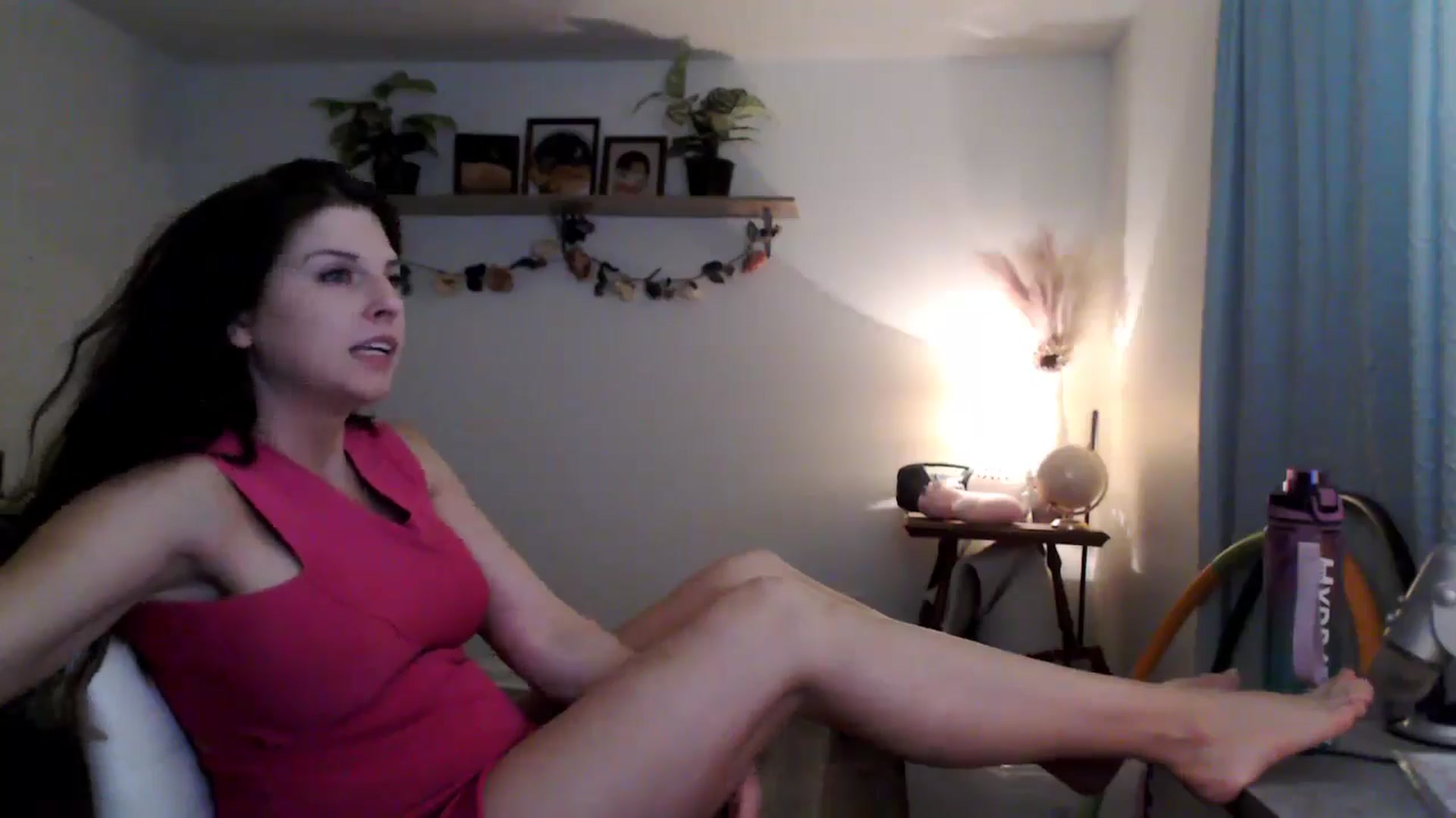Gallery image thumbnail from Anna__Online's myfreecams stream on, 05/01/2024, 02:10 image 19 of 20