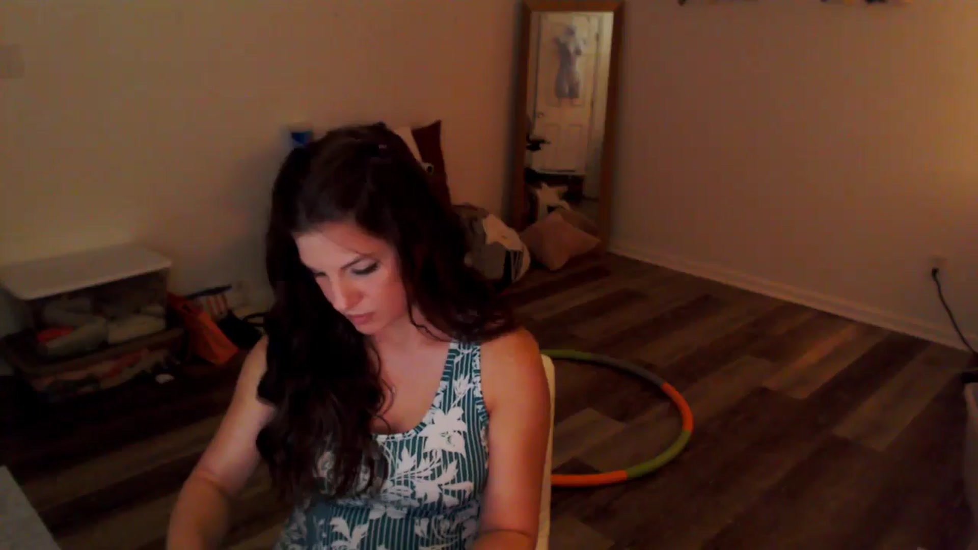 Gallery image thumbnail from Anna__Online's myfreecams stream on, 05/04/2024, 02:59 image 9 of 20
