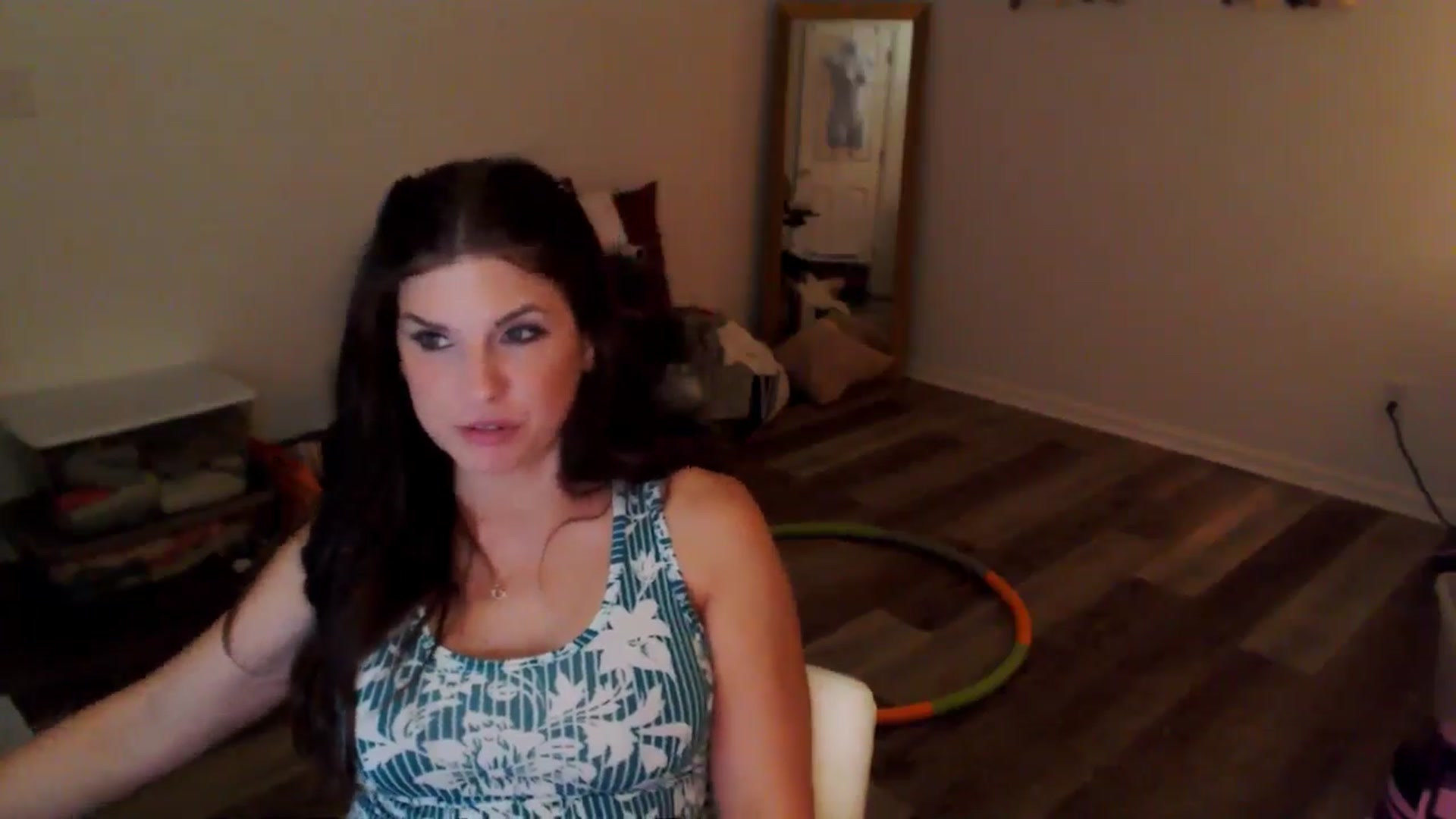 Gallery image thumbnail from Anna__Online's myfreecams stream on, 05/04/2024, 02:59 image 17 of 20