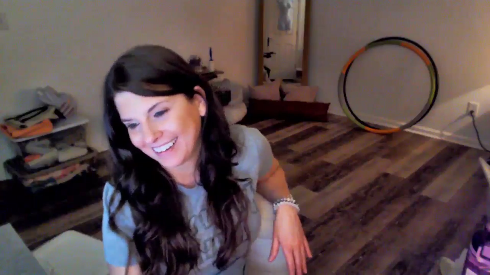 Gallery image thumbnail from Anna__Online's myfreecams stream on, 05/07/2024, 02:59 image 17 of 20