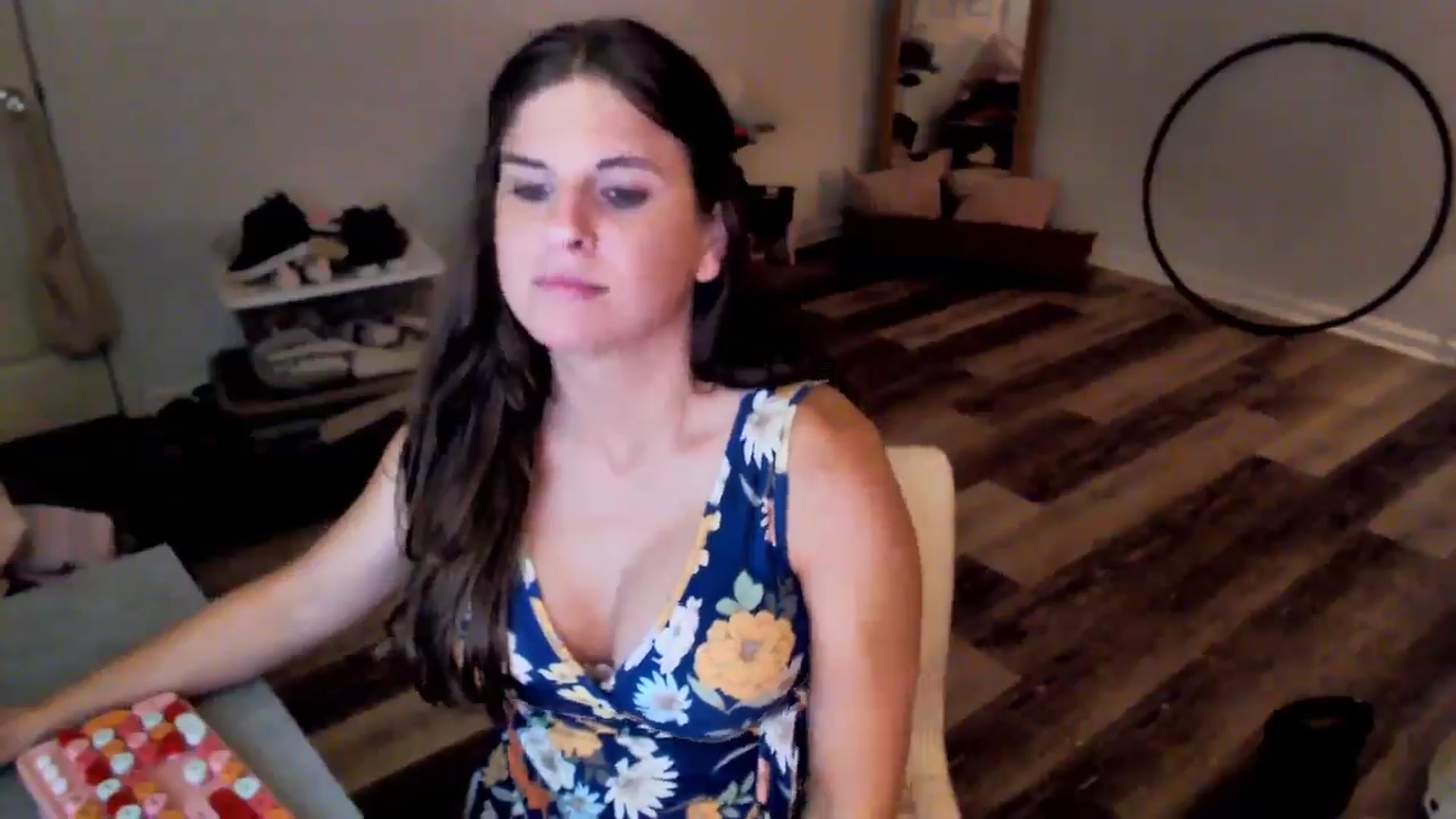 Gallery image thumbnail from Anna__Online's myfreecams stream on, 05/13/2024, 02:59 image 4 of 20