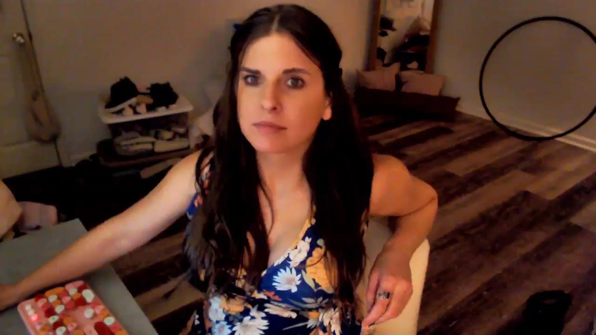 Gallery image thumbnail from Anna__Online's myfreecams stream on, 05/13/2024, 02:59 image 6 of 20