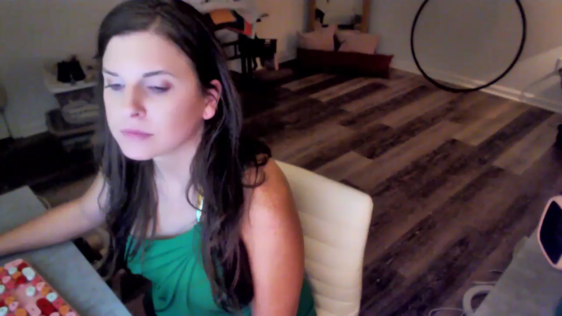 Gallery image thumbnail from Anna__Online's myfreecams stream on, 05/18/2024, 02:48 image 17 of 20