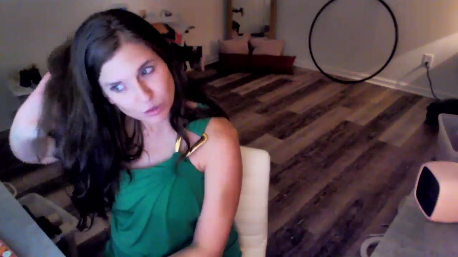 Gallery image thumbnail from Anna__Online's myfreecams stream on, 05/18/2024, 02:48 image 13 of 20