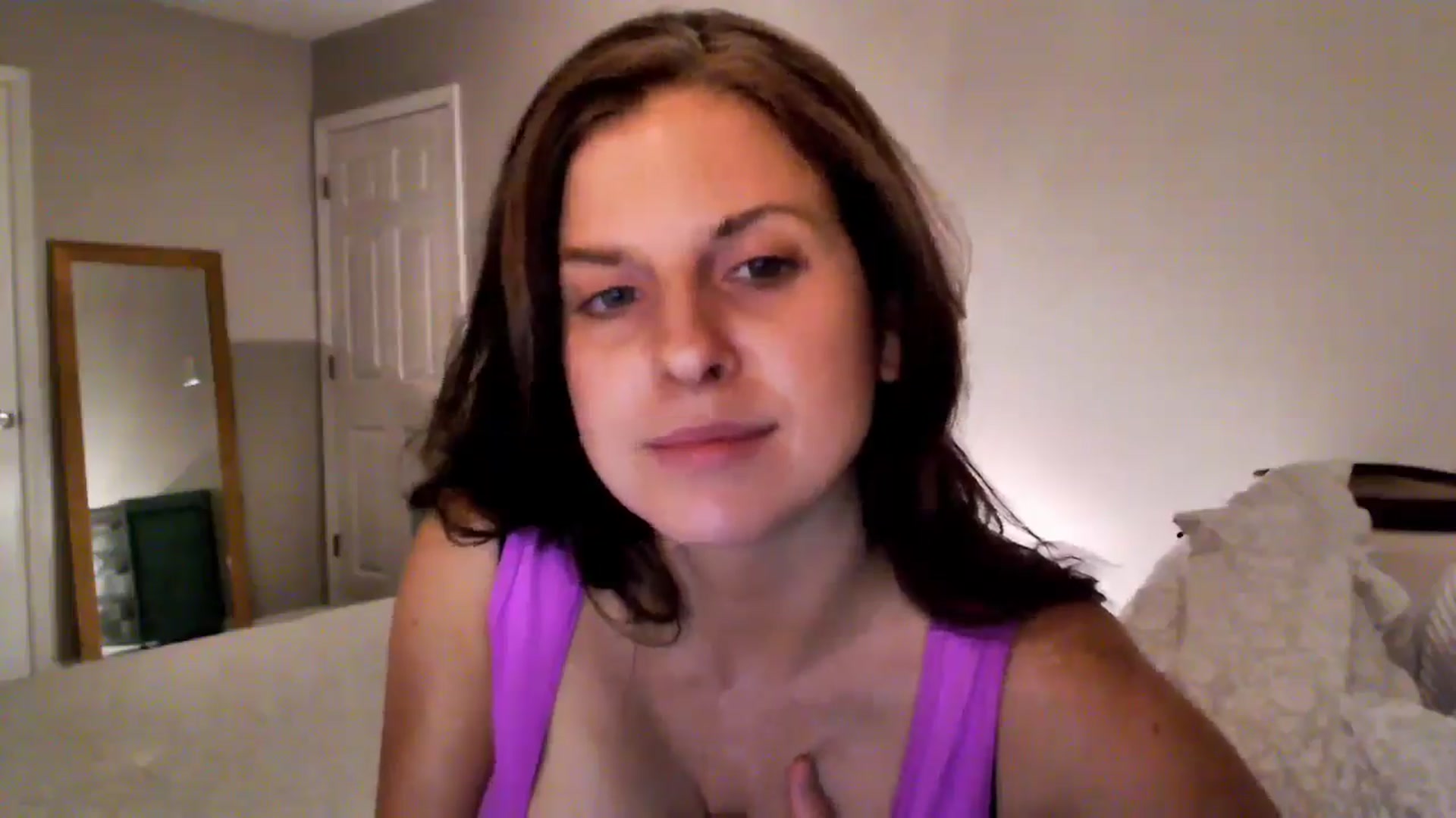 Gallery image thumbnail from Anna__Online's myfreecams stream on, 07/15/2024, 03:03 image 3 of 20