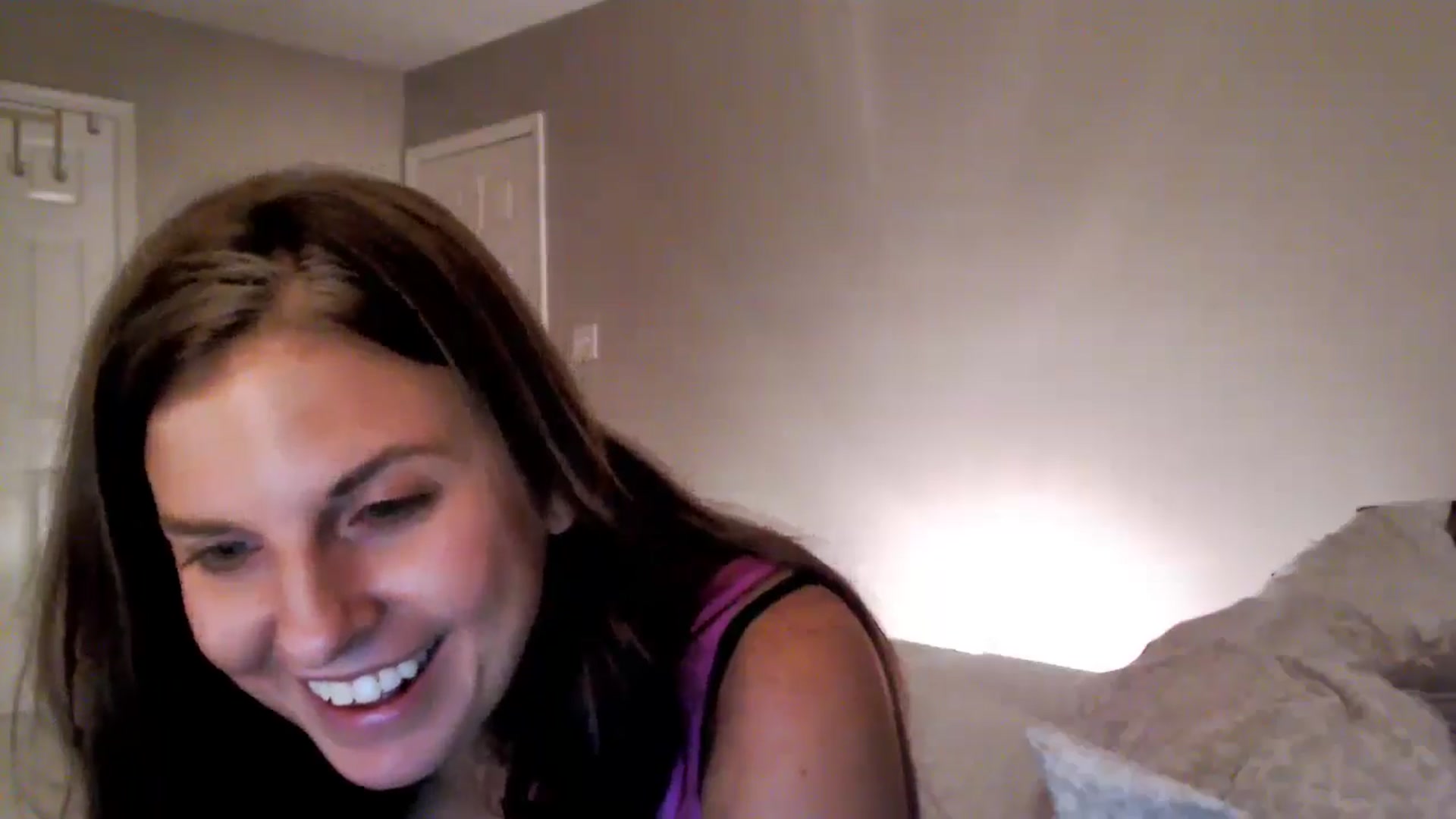 Gallery image thumbnail from Anna__Online's myfreecams stream on, 07/15/2024, 03:03 image 11 of 20