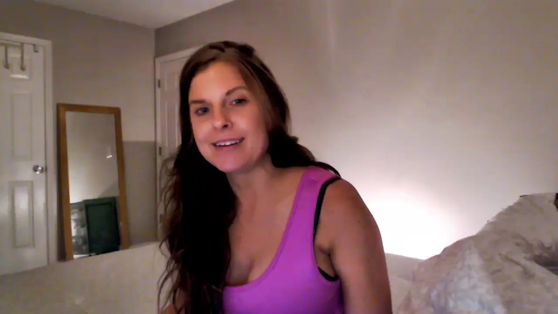 Gallery image thumbnail from Anna__Online's myfreecams stream on, 07/15/2024, 03:03 image 14 of 20