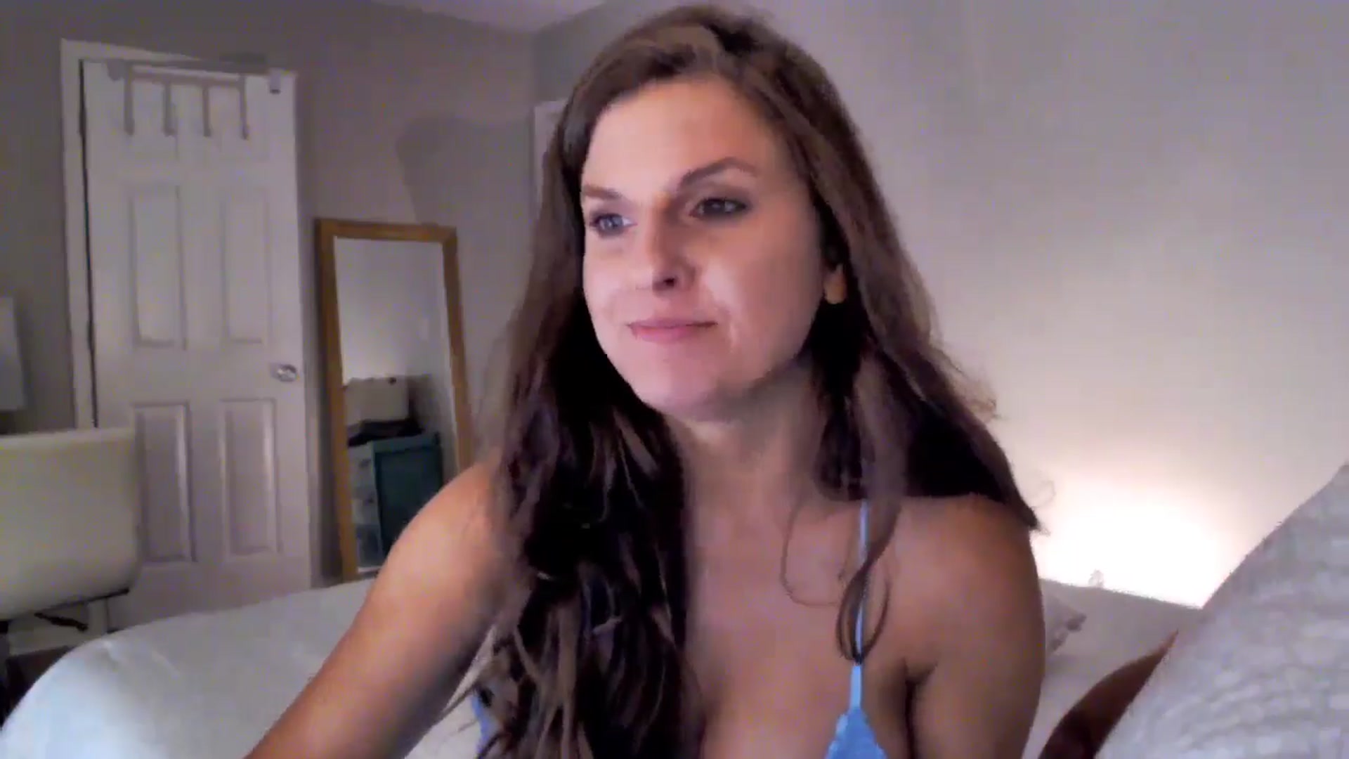 Gallery image thumbnail from Anna__Online's myfreecams stream on, 07/19/2024, 02:41 image 2 of 20