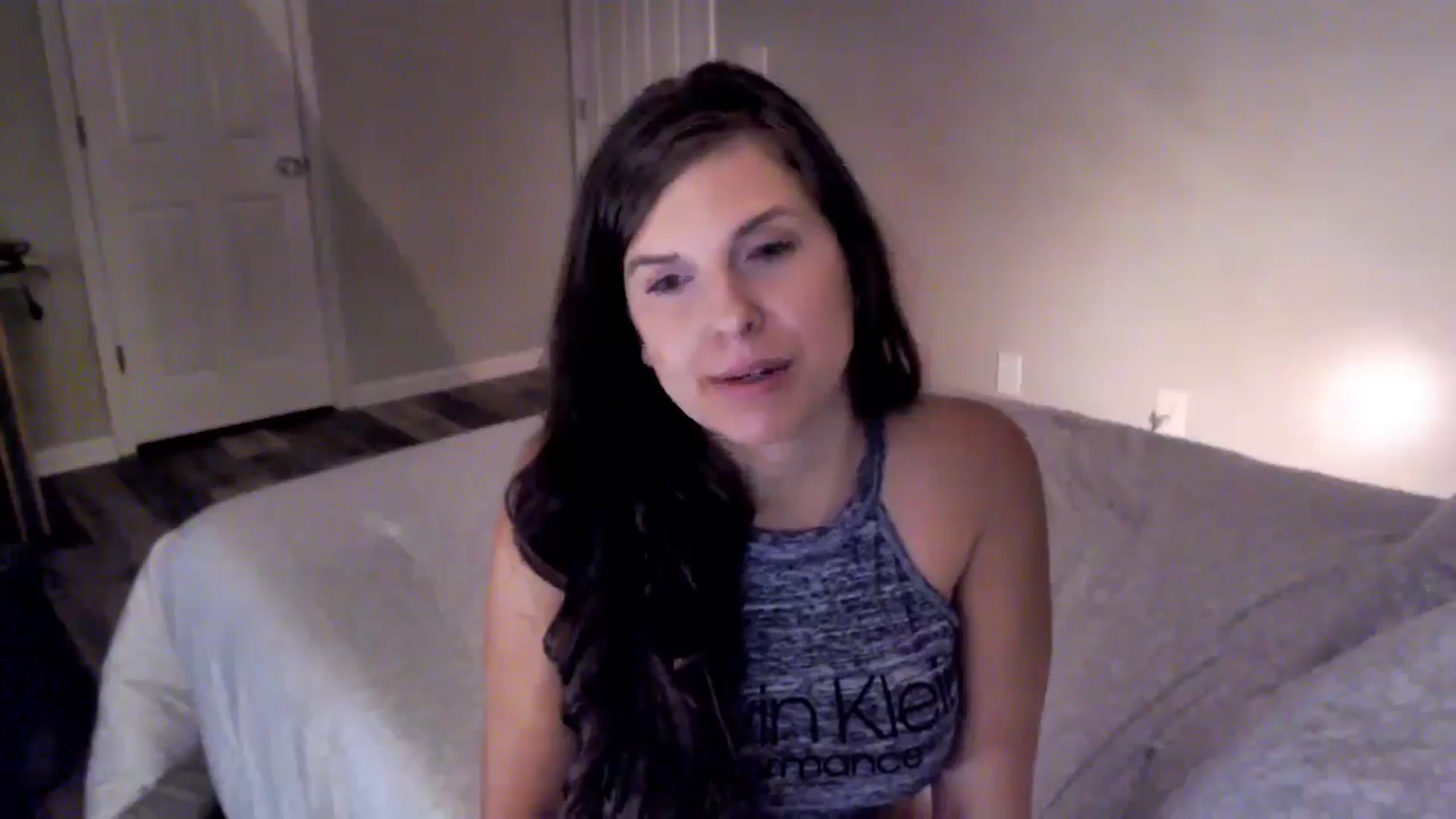 Gallery image thumbnail from Anna__Online's myfreecams stream on, 07/27/2024, 02:54 image 16 of 20