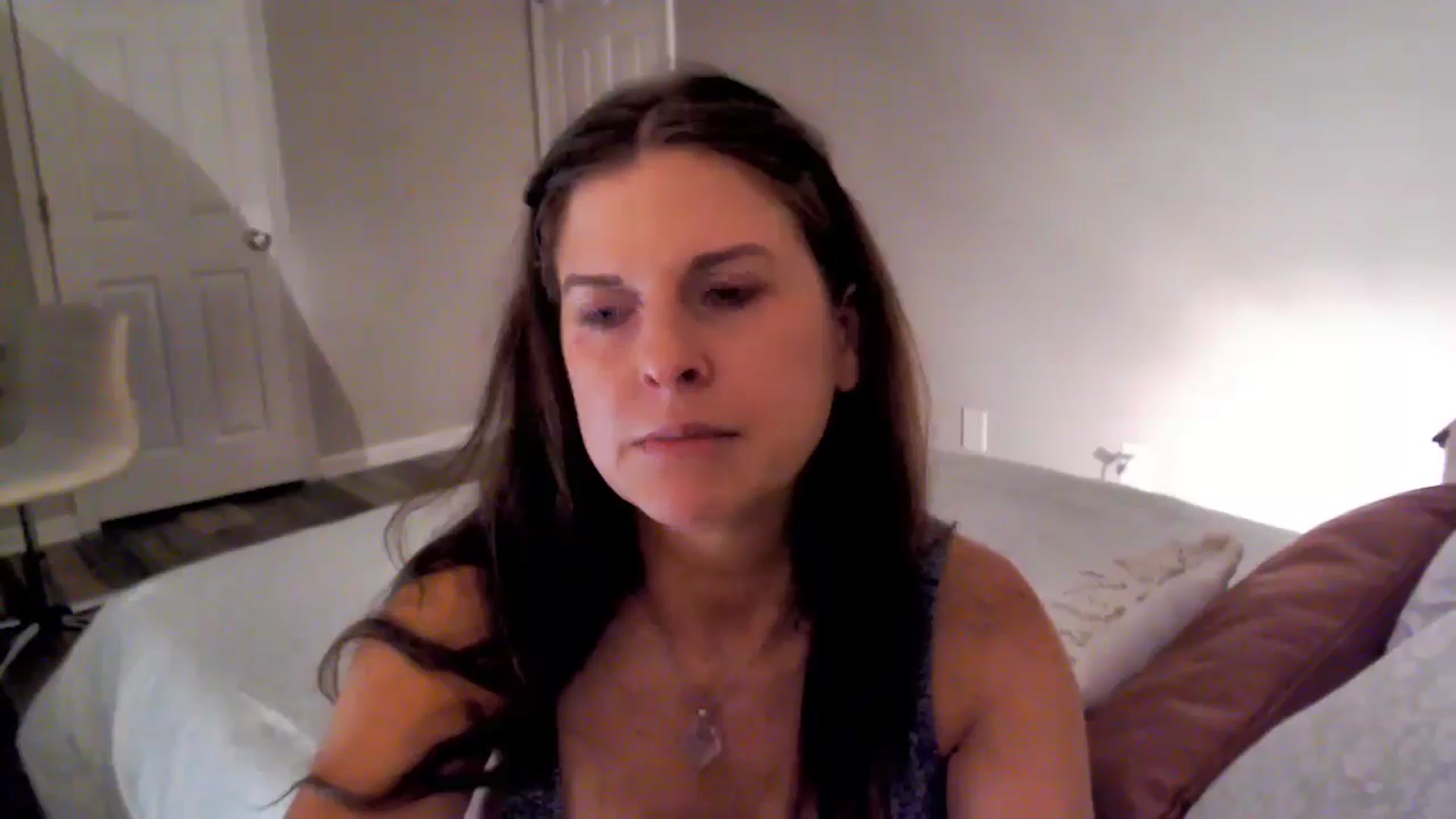 Gallery image thumbnail from Anna__Online's myfreecams stream on, 08/07/2024, 03:06 image 14 of 20