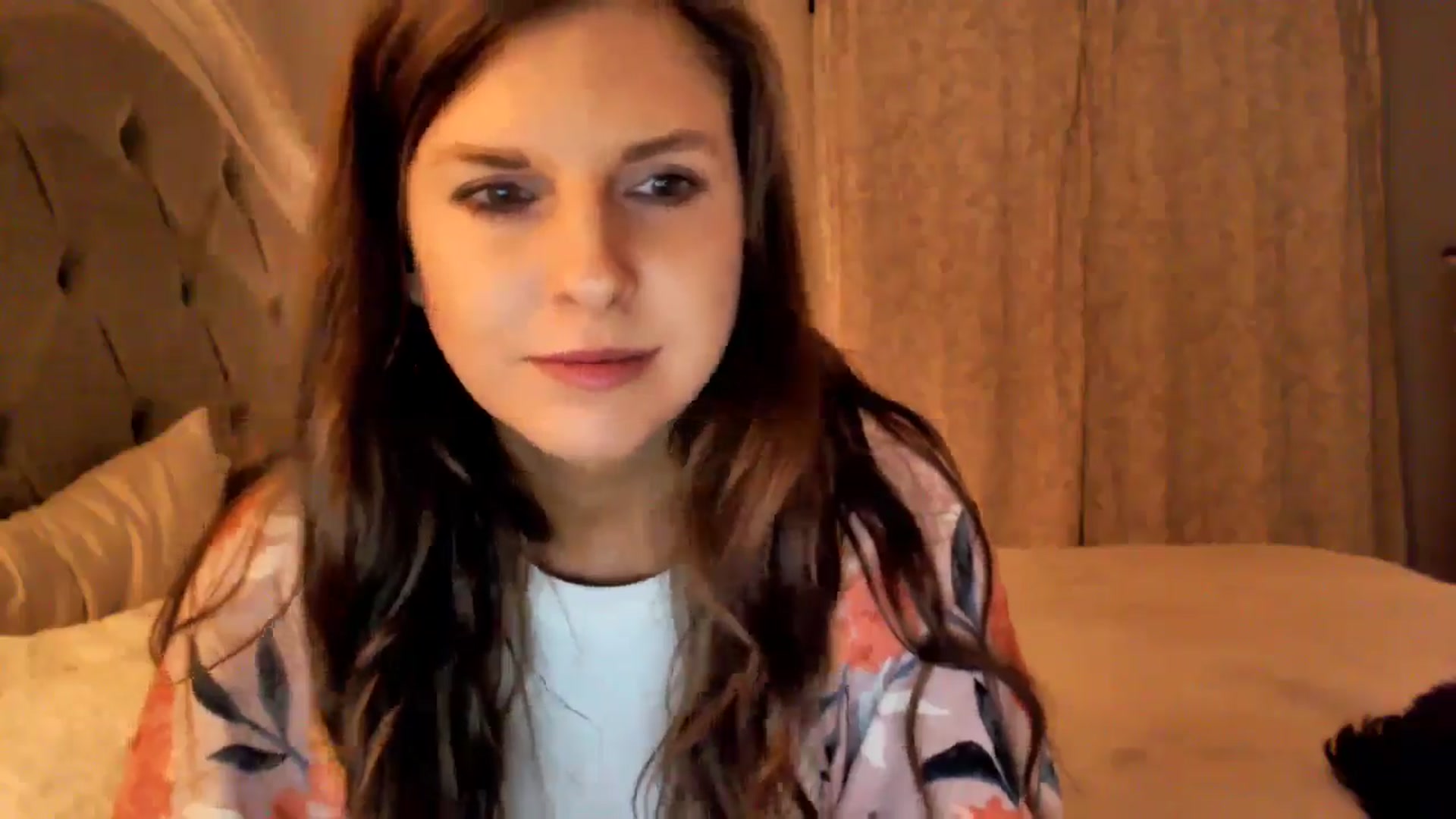 Gallery image thumbnail from Anna__Online's myfreecams stream on, 08/14/2024, 03:06 image 2 of 20