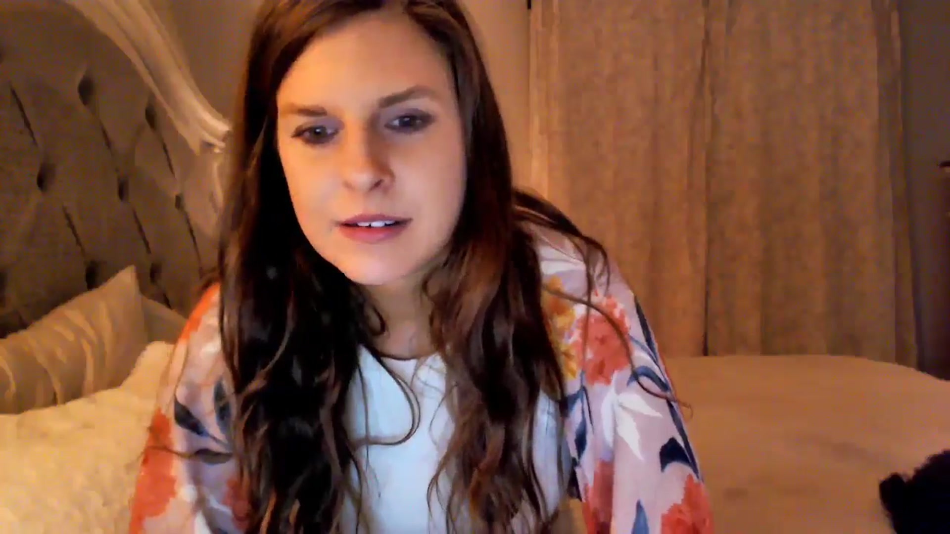 Gallery image thumbnail from Anna__Online's myfreecams stream on, 08/14/2024, 03:06 image 6 of 20