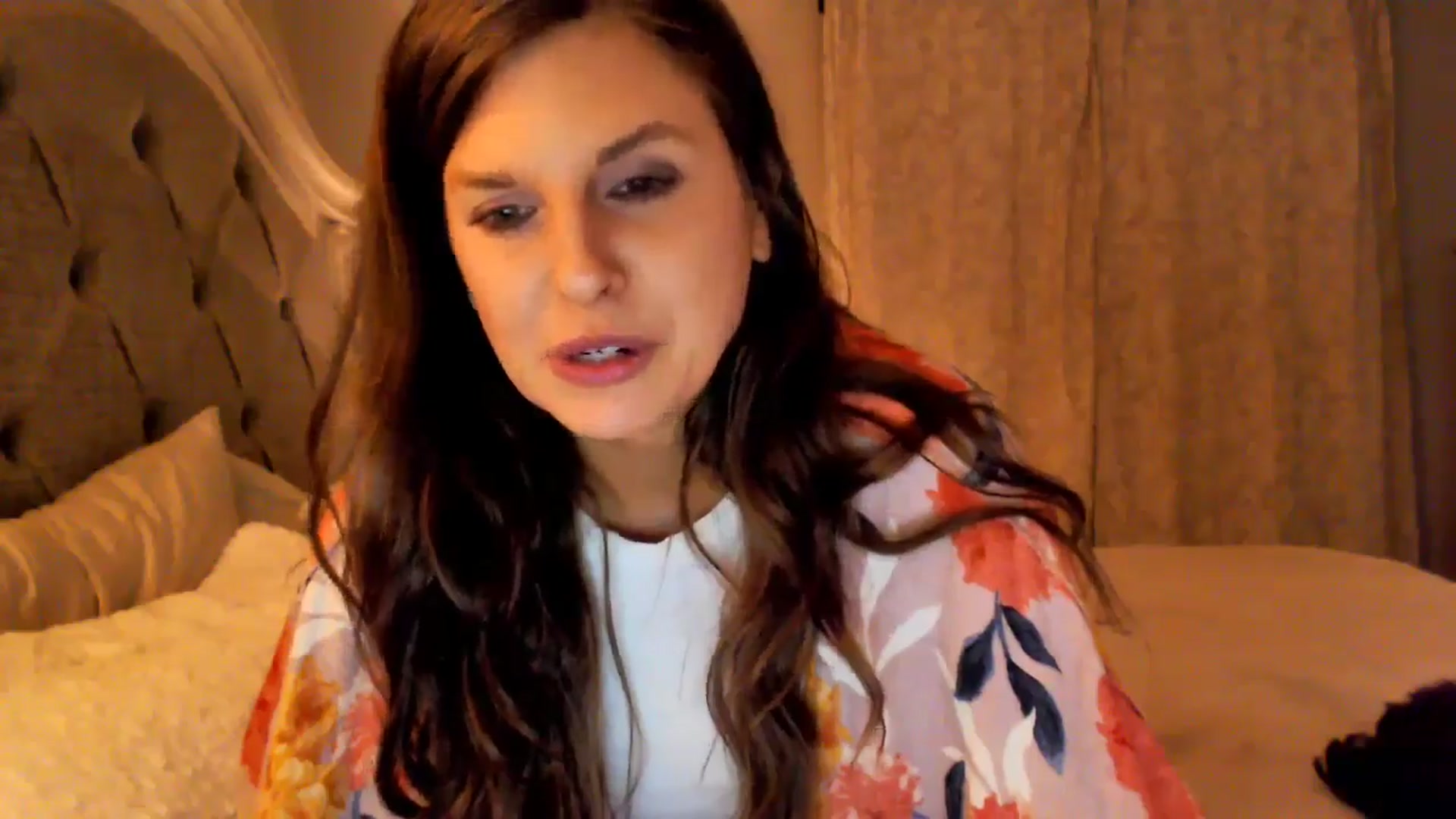 Gallery image thumbnail from Anna__Online's myfreecams stream on, 08/14/2024, 03:06 image 20 of 20