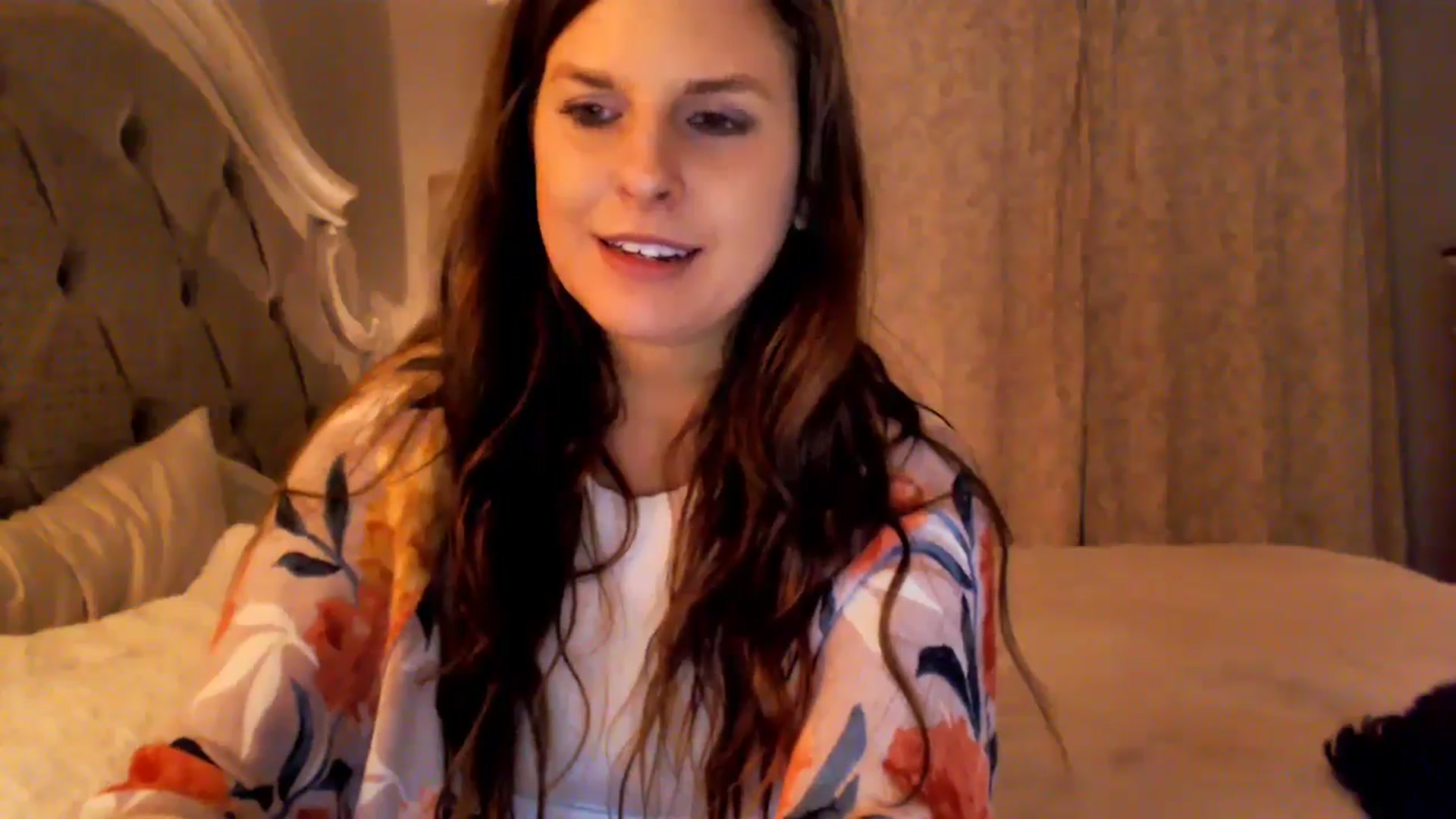 Gallery image thumbnail from Anna__Online's myfreecams stream on, 08/14/2024, 03:06 image 4 of 20