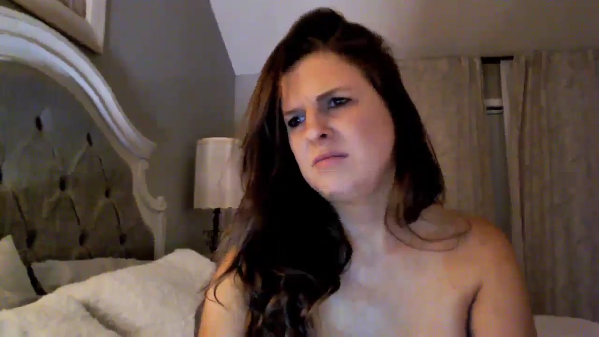 Gallery image thumbnail from Anna__Online's myfreecams stream on, 08/15/2024, 02:59 image 12 of 20
