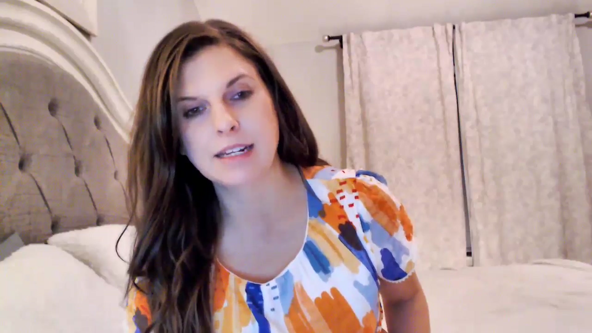 Gallery image thumbnail from Anna__Online's myfreecams stream on, 08/20/2024, 02:56 image 4 of 20