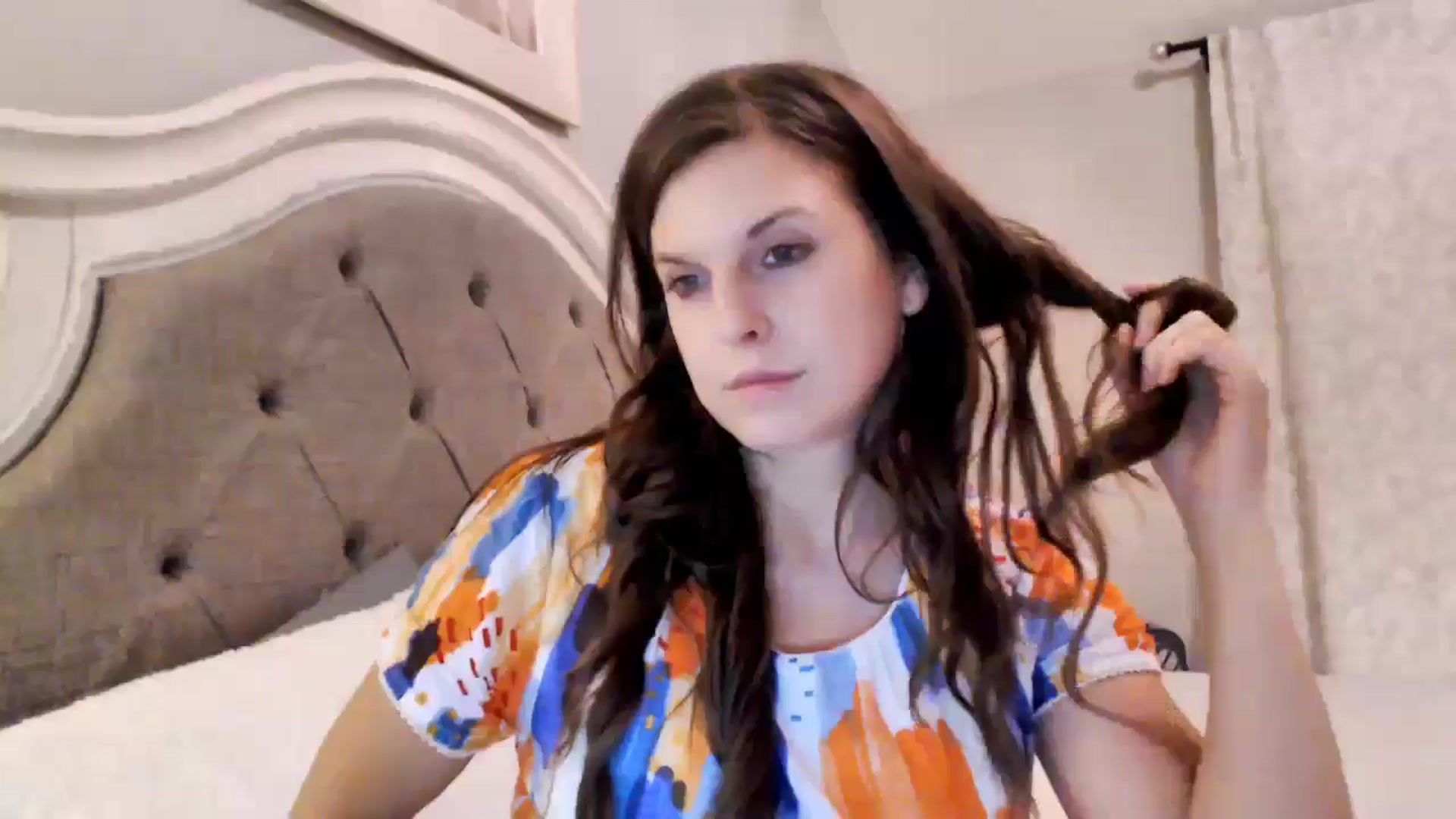 Gallery image thumbnail from Anna__Online's myfreecams stream on, 08/20/2024, 02:56 image 10 of 20