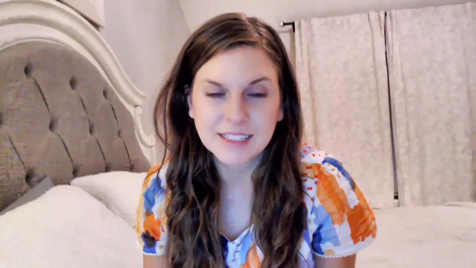 Gallery image thumbnail from Anna__Online's myfreecams stream on, 08/20/2024, 02:56 image 1 of 20