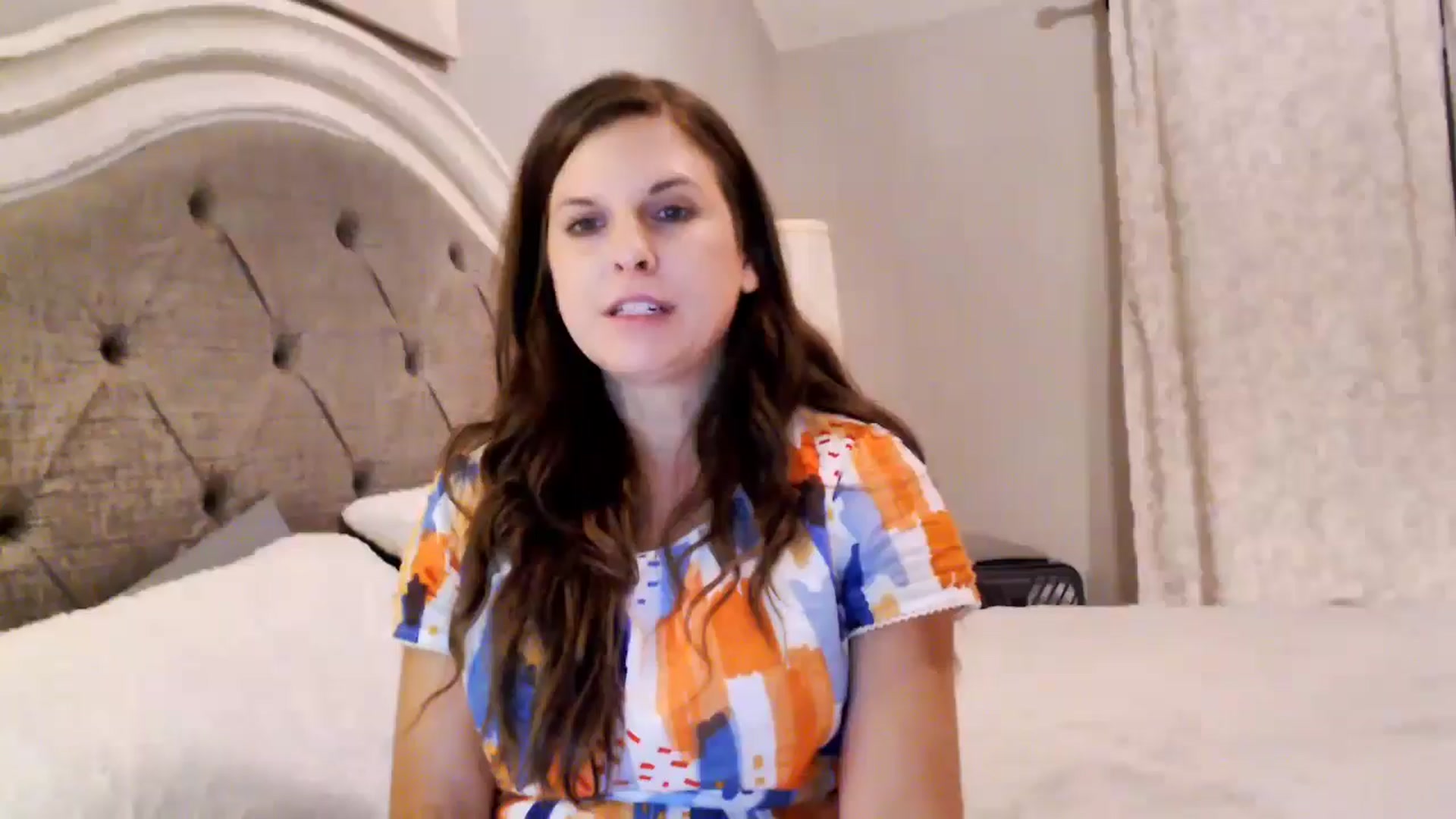 Gallery image thumbnail from Anna__Online's myfreecams stream on, 08/20/2024, 02:56 image 16 of 20