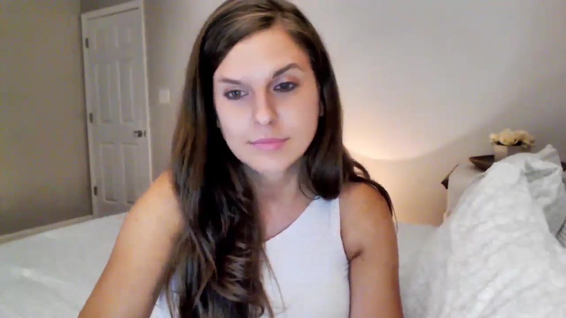 Gallery image thumbnail from Anna__Online's myfreecams stream on, 08/22/2024, 03:01 image 19 of 20