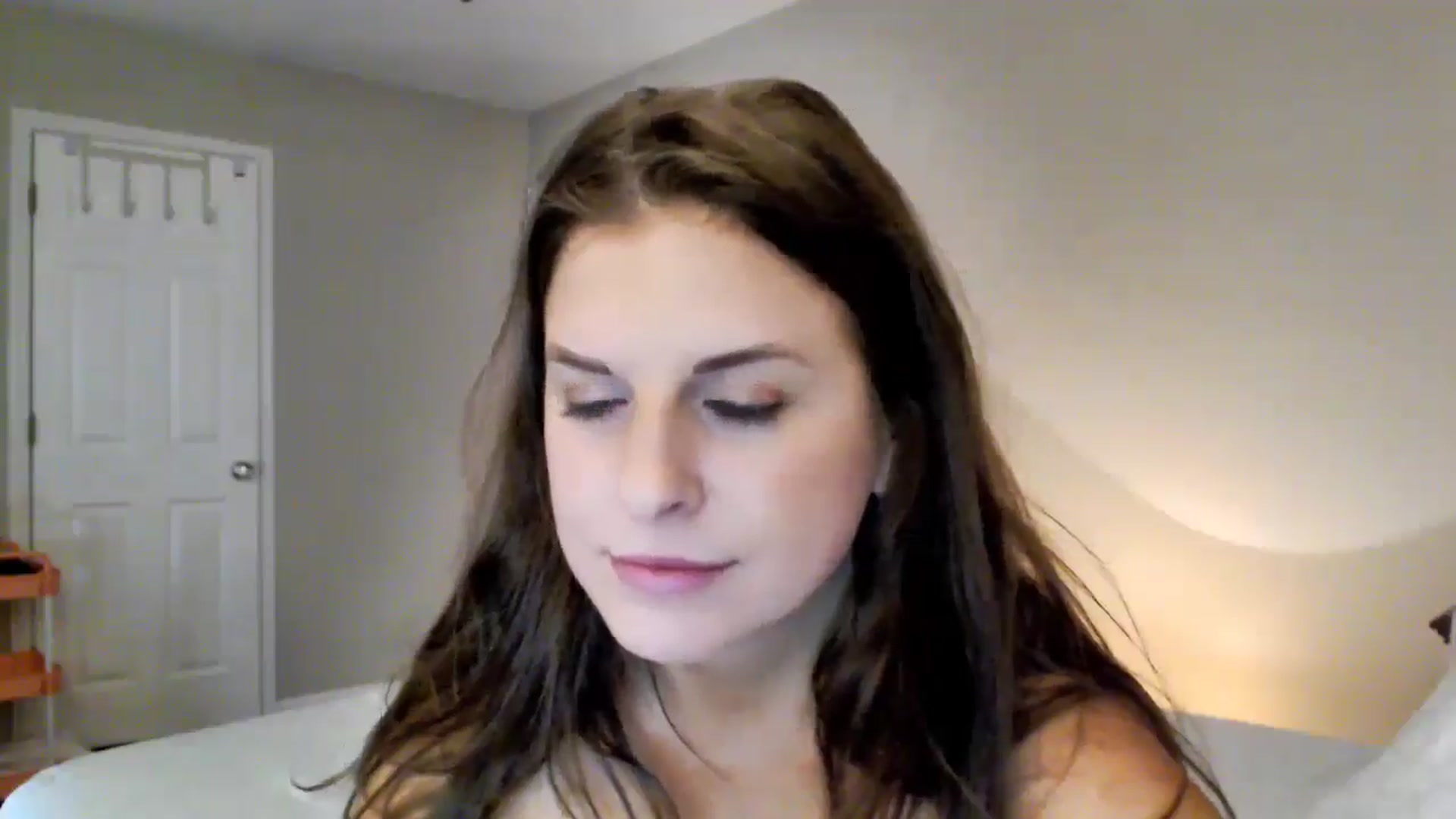 Gallery image thumbnail from Anna__Online's myfreecams stream on, 08/25/2024, 03:04 image 19 of 20