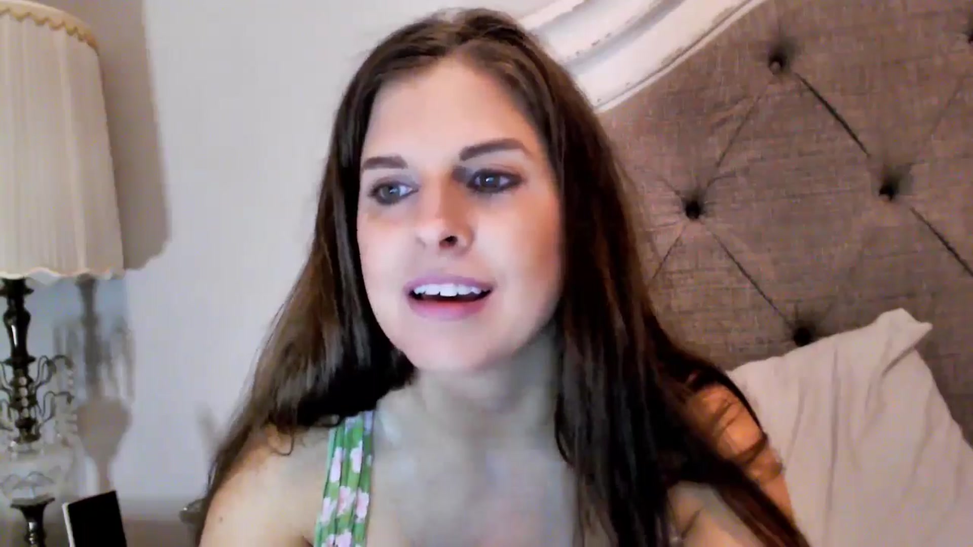 Gallery image thumbnail from Anna__Online's myfreecams stream on, 08/27/2024, 02:33 image 7 of 20