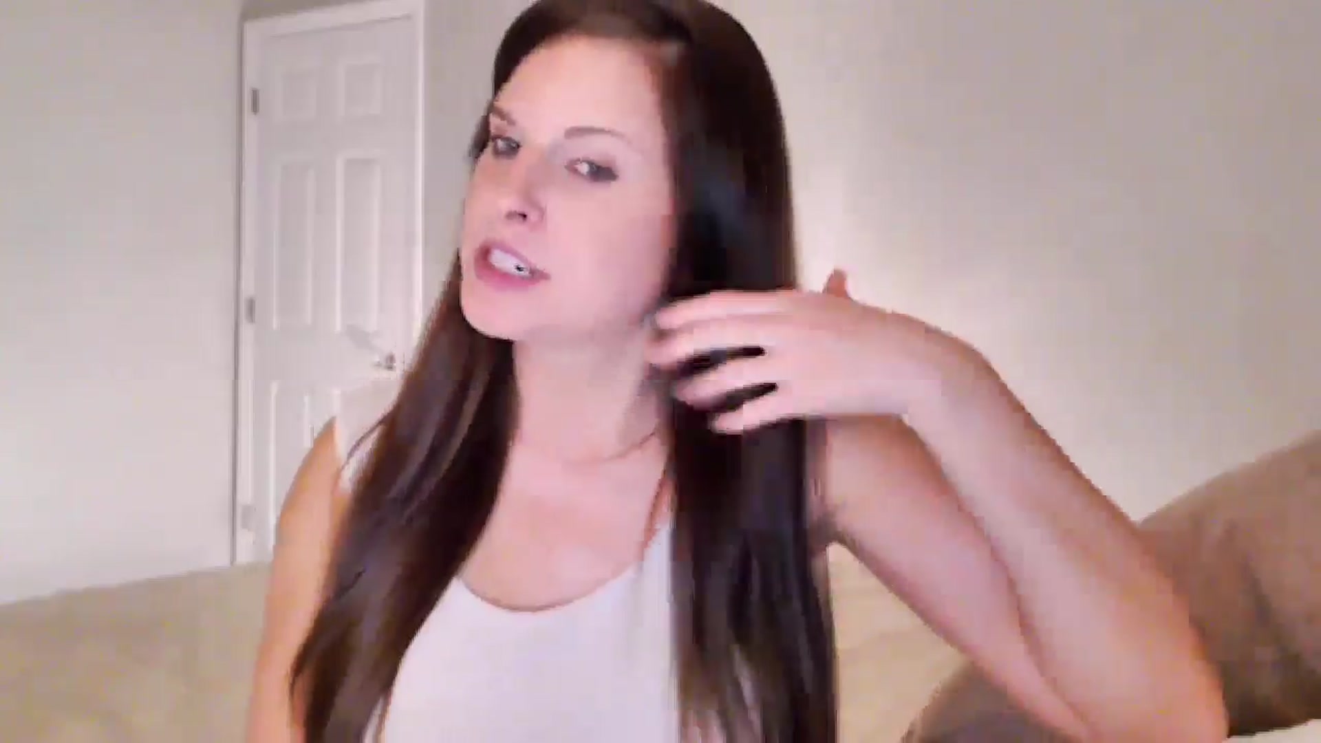 Gallery image thumbnail from Anna__Online's myfreecams stream on, 10/14/2024, 03:00 image 11 of 20
