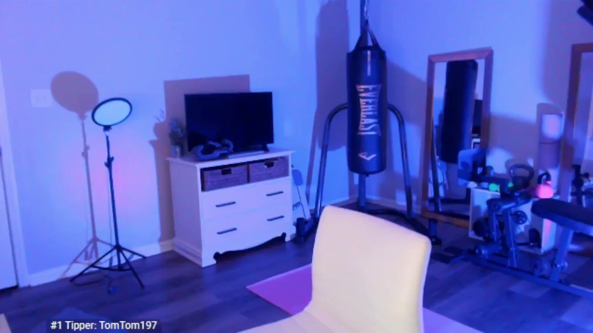 Gallery image thumbnail from Anna__Online's myfreecams stream on, 03/21/2025, 03:05 image 14 of 20