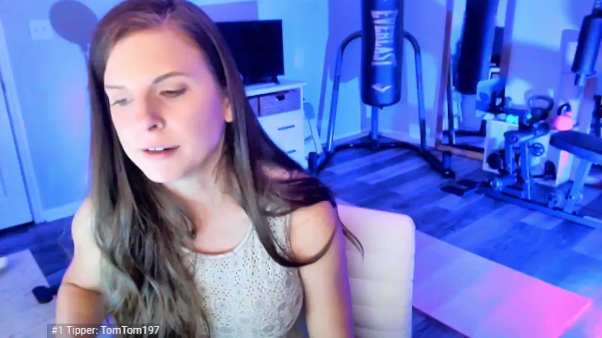 Gallery image thumbnail from Anna__Online's myfreecams stream on, 03/23/2025, 04:05 image 8 of 20