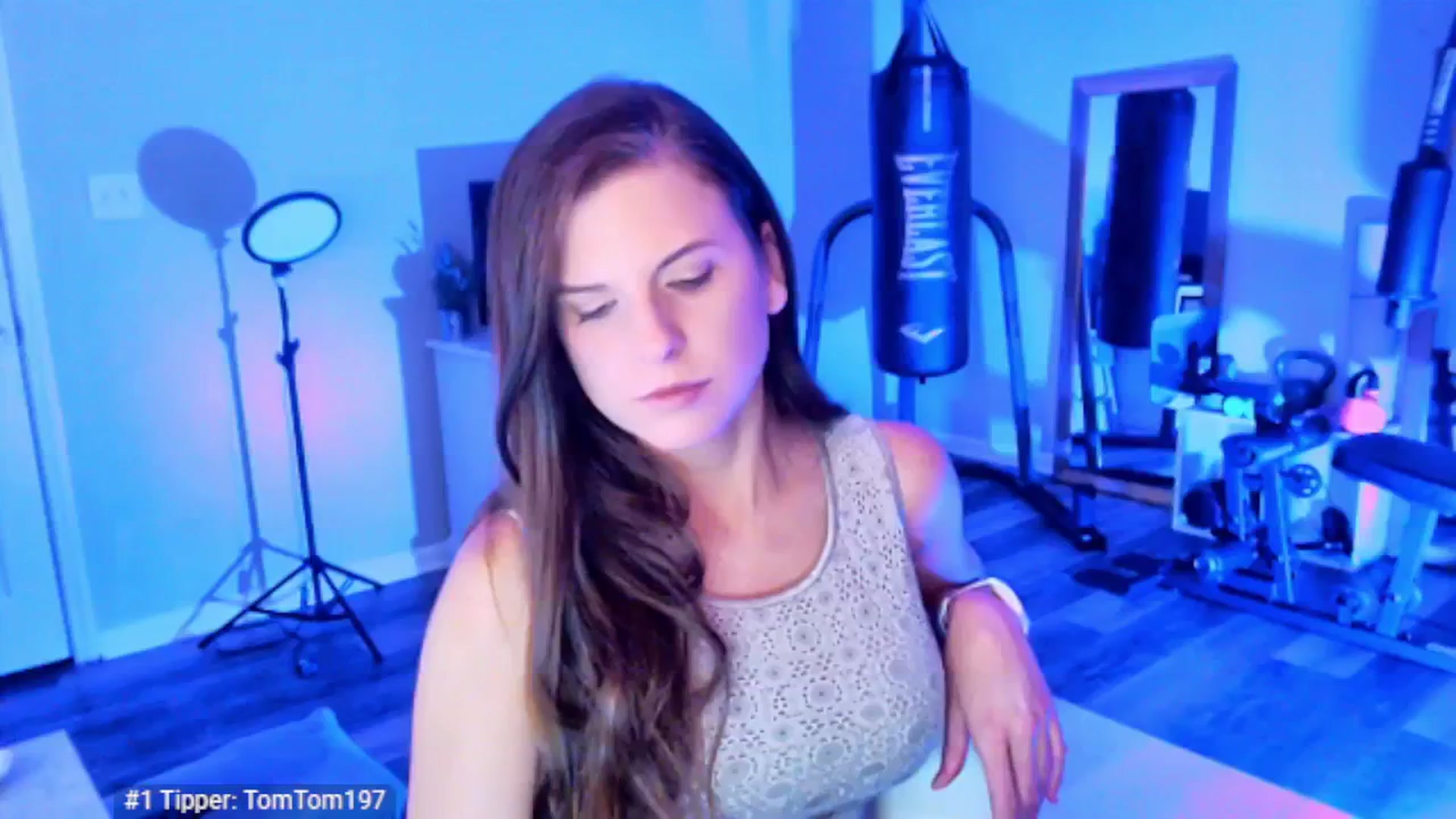 Gallery image thumbnail from Anna__Online's myfreecams stream on, 03/23/2025, 04:05 image 5 of 20