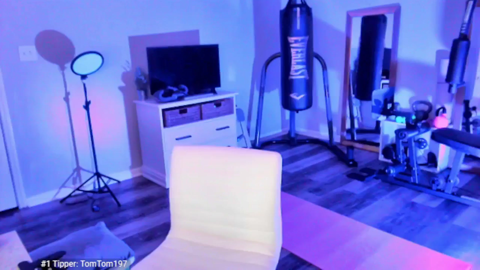 Gallery image thumbnail from Anna__Online's myfreecams stream on, 03/23/2025, 04:05 image 3 of 20