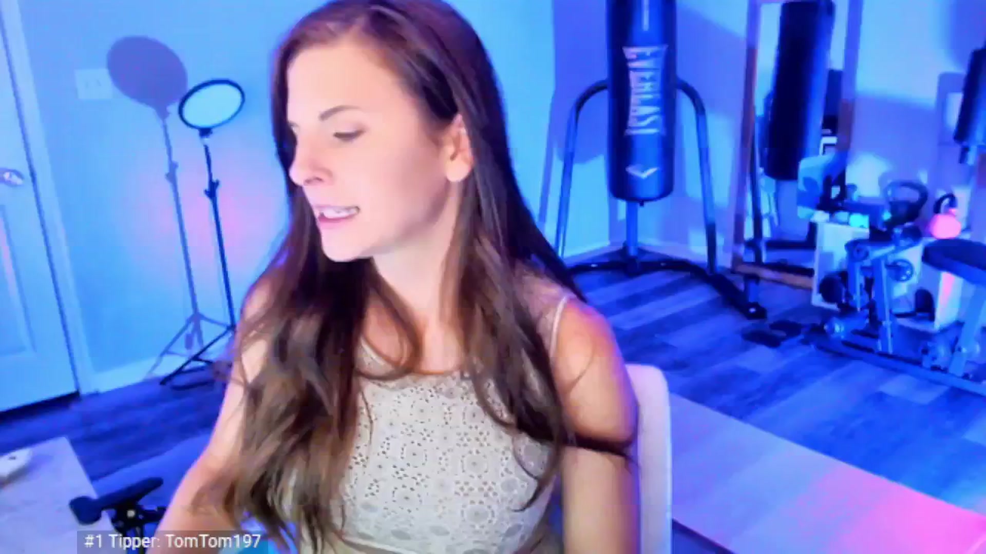 Gallery image thumbnail from Anna__Online's myfreecams stream on, 03/23/2025, 04:05 image 10 of 20