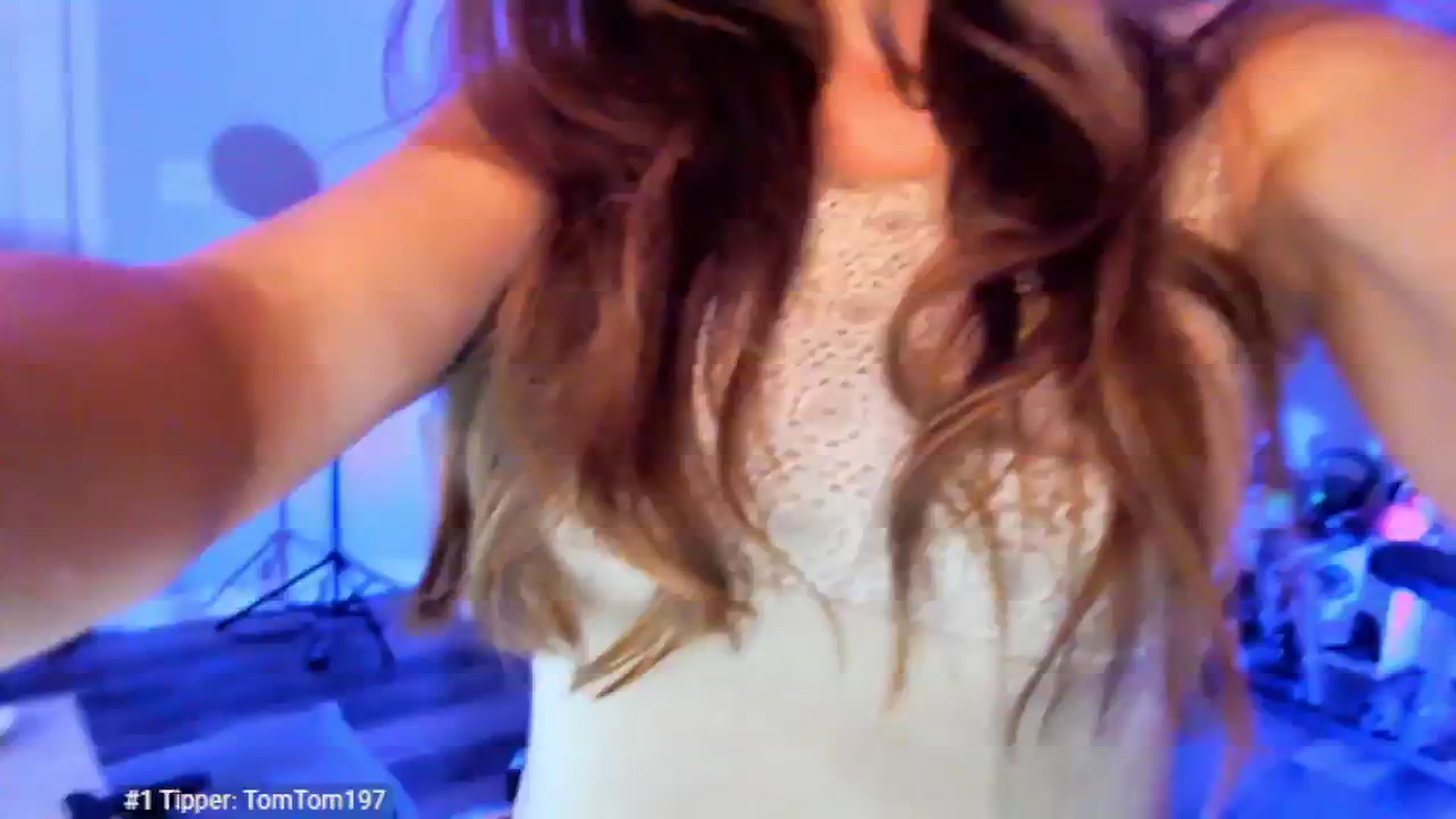 Gallery image thumbnail from Anna__Online's myfreecams stream on, 03/23/2025, 04:05 image 15 of 20