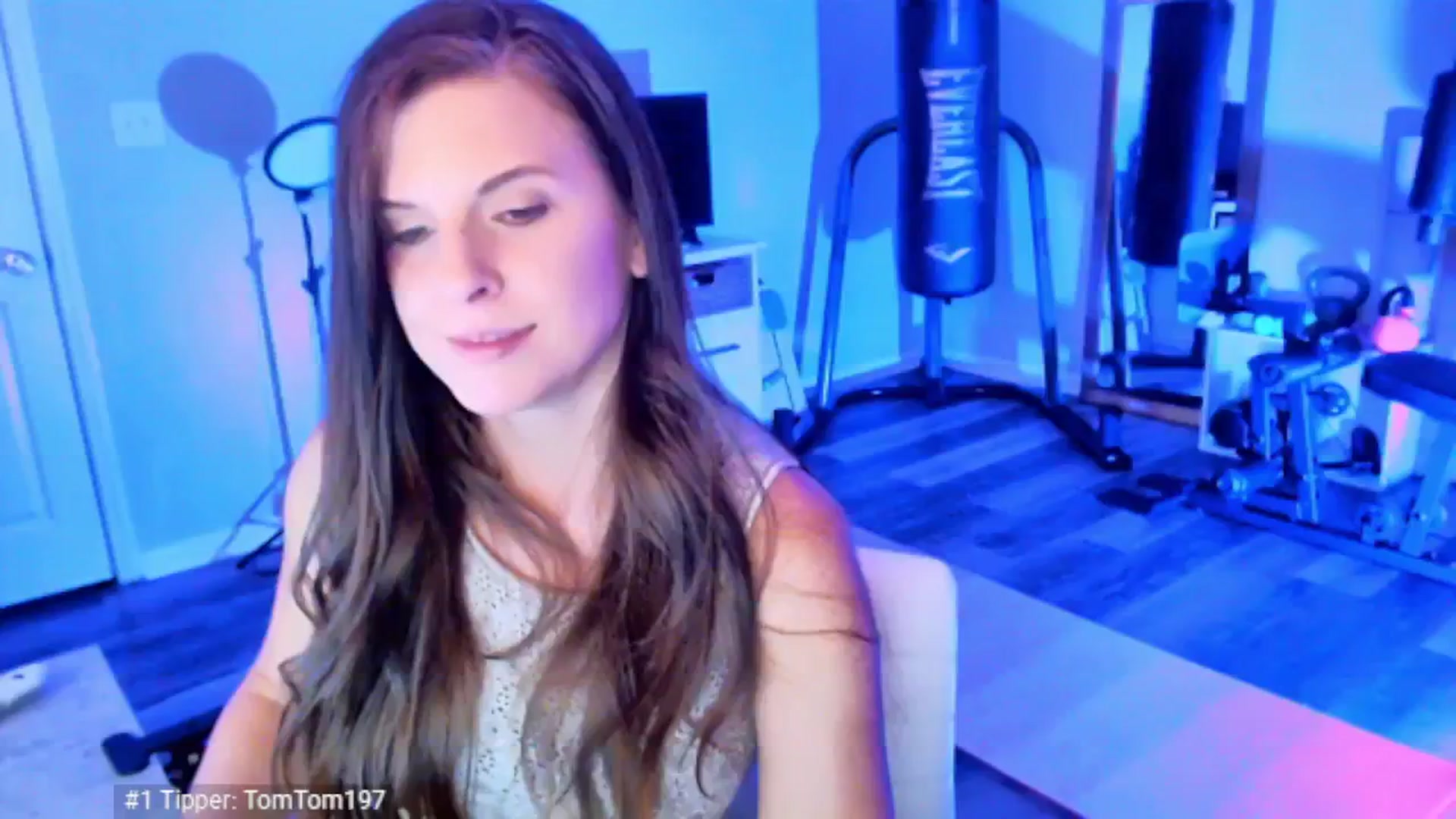 Gallery image thumbnail from Anna__Online's myfreecams stream on, 03/23/2025, 04:05 image 11 of 20