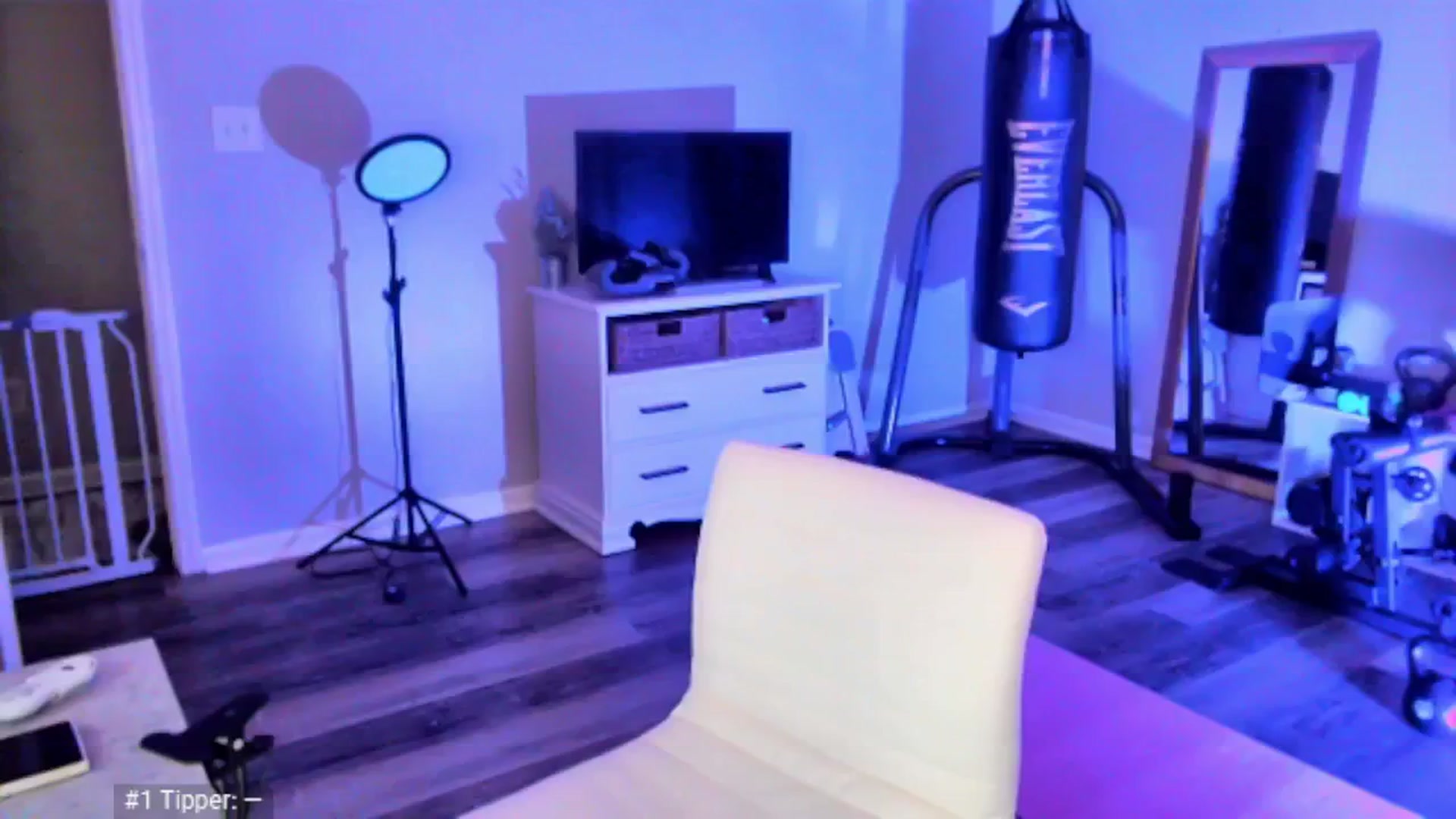 Gallery image thumbnail from Anna__Online's myfreecams stream on, 03/27/2025, 03:56 image 1 of 20