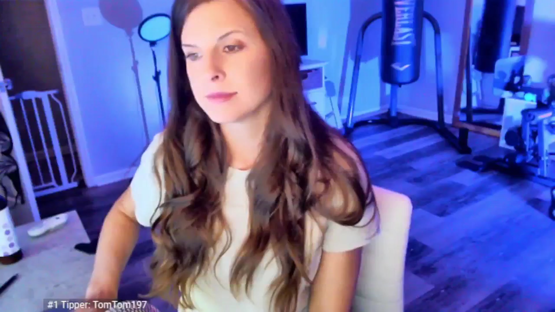 Gallery image thumbnail from Anna__Online's myfreecams stream on, 03/28/2025, 03:40 image 1 of 20