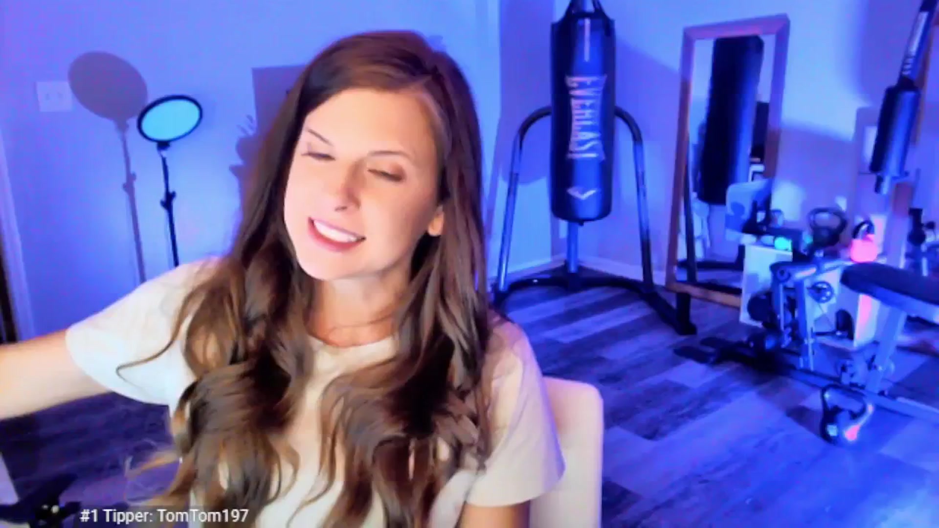 Gallery image thumbnail from Anna__Online's myfreecams stream on, 03/28/2025, 03:40 image 6 of 20