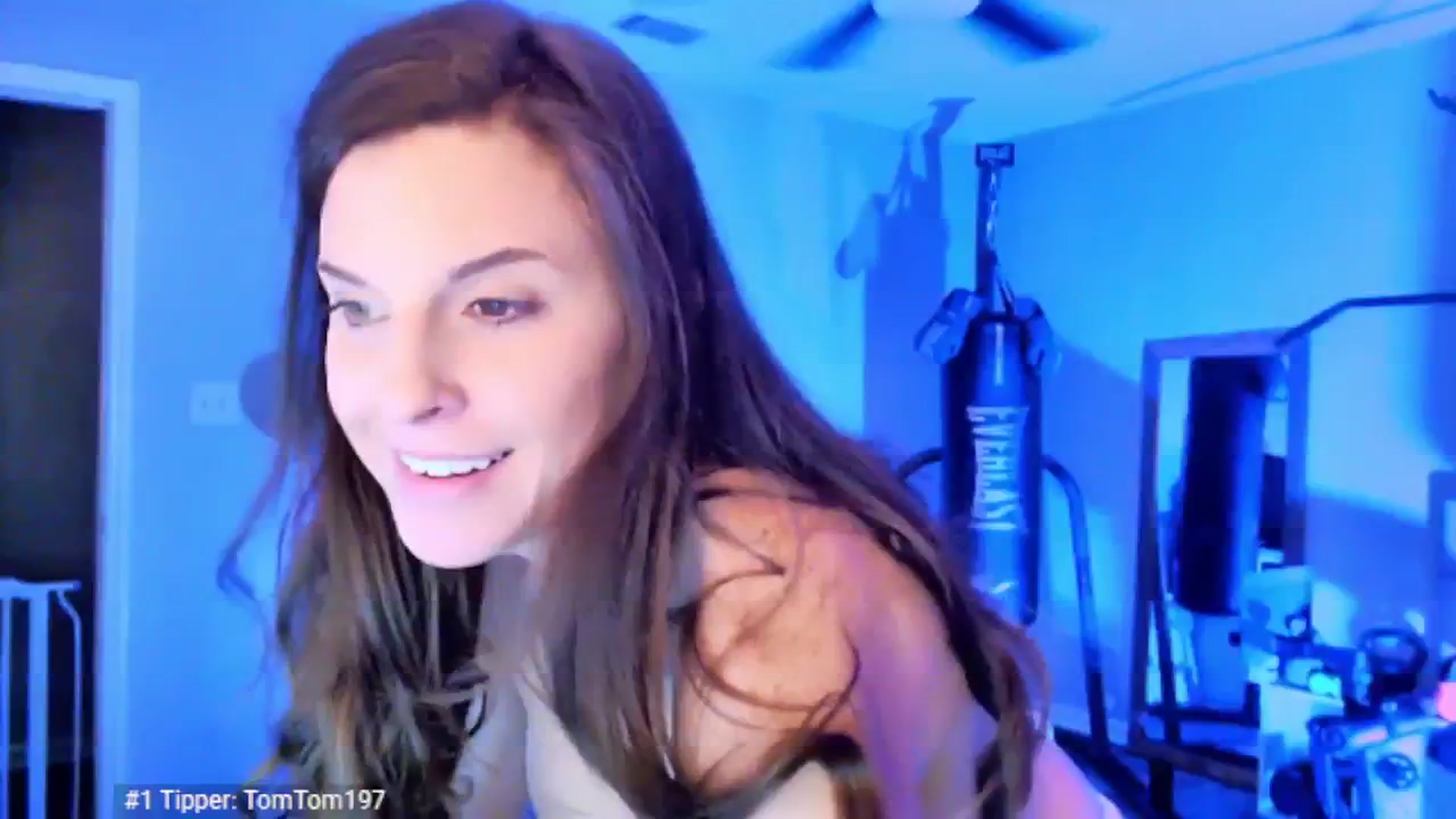 Gallery image thumbnail from Anna__Online's myfreecams stream on, 04/01/2025, 03:10 image 4 of 20