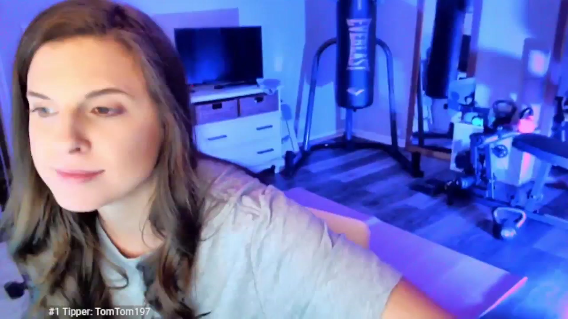 Gallery image thumbnail from Anna__Online's myfreecams stream on, 04/01/2025, 03:10 image 1 of 20