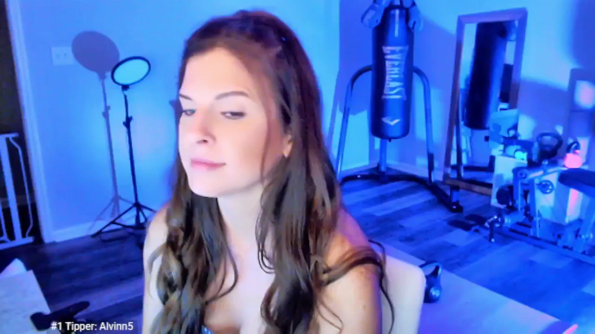 Gallery image thumbnail from Anna__Online's myfreecams stream on, 04/03/2025, 03:51 image 8 of 20