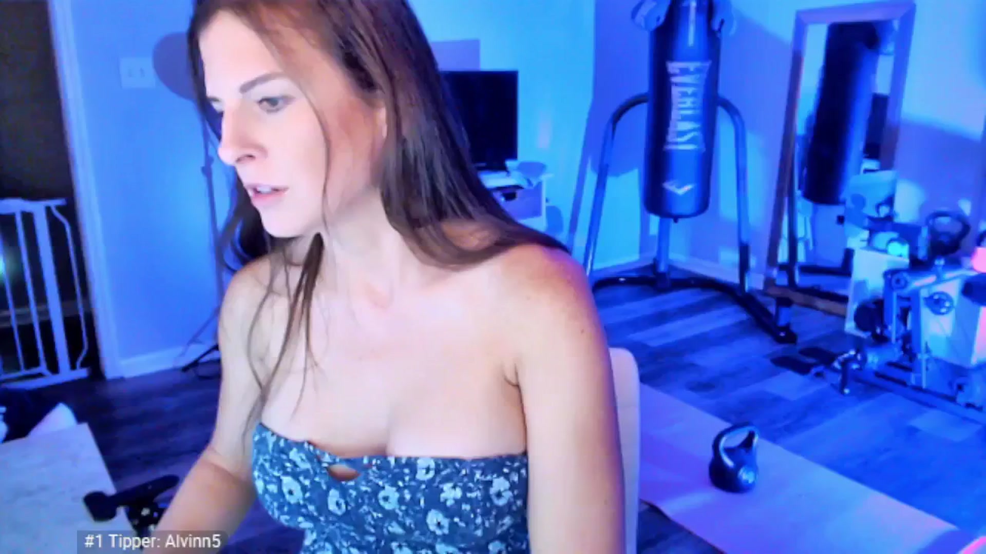 Gallery image thumbnail from Anna__Online's myfreecams stream on, 04/03/2025, 03:51 image 10 of 20