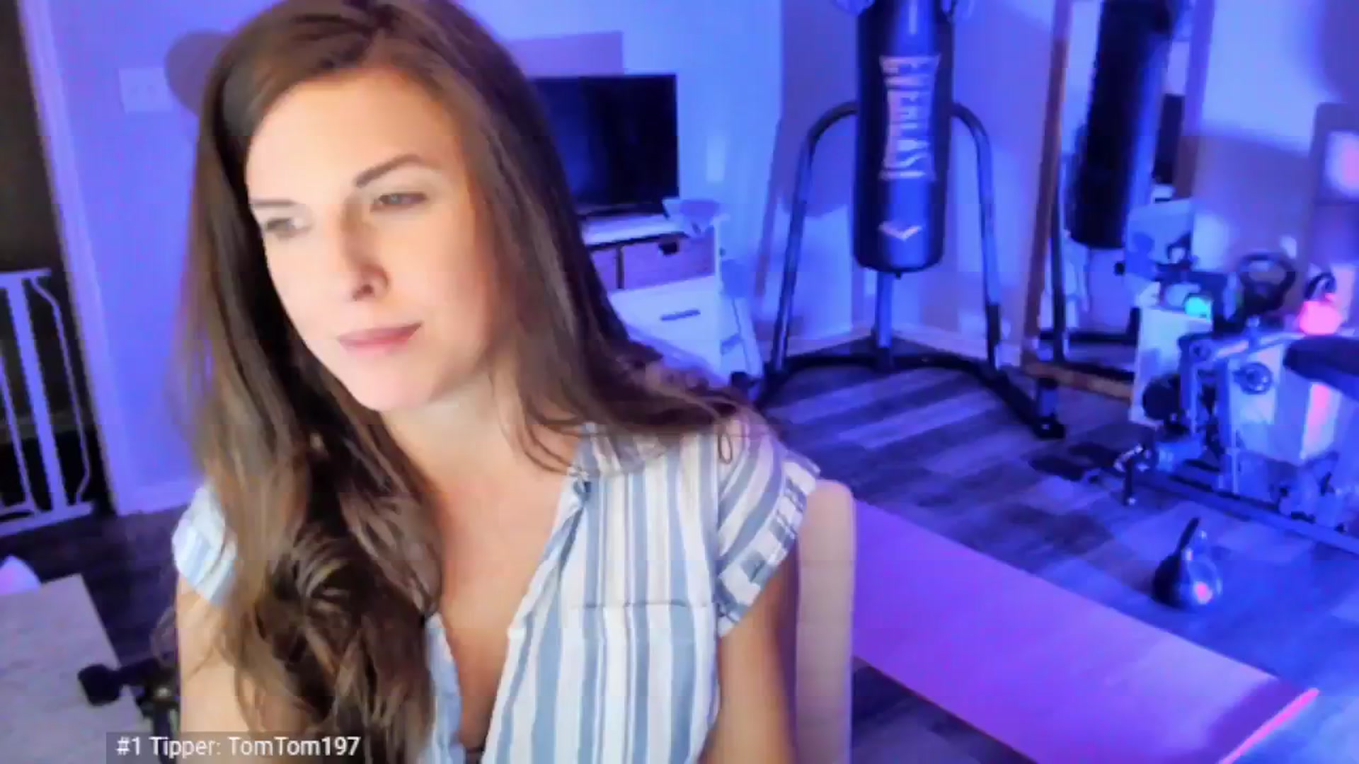 Gallery image thumbnail from Anna__Online's myfreecams stream on, 04/04/2025, 03:14 image 17 of 20