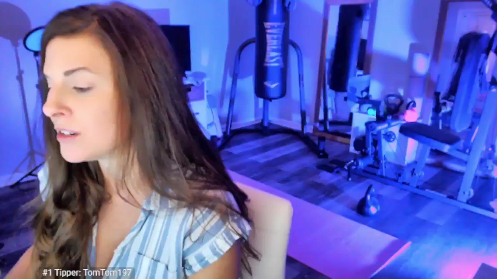 Gallery image thumbnail from Anna__Online's myfreecams stream on, 04/04/2025, 03:14 image 13 of 20