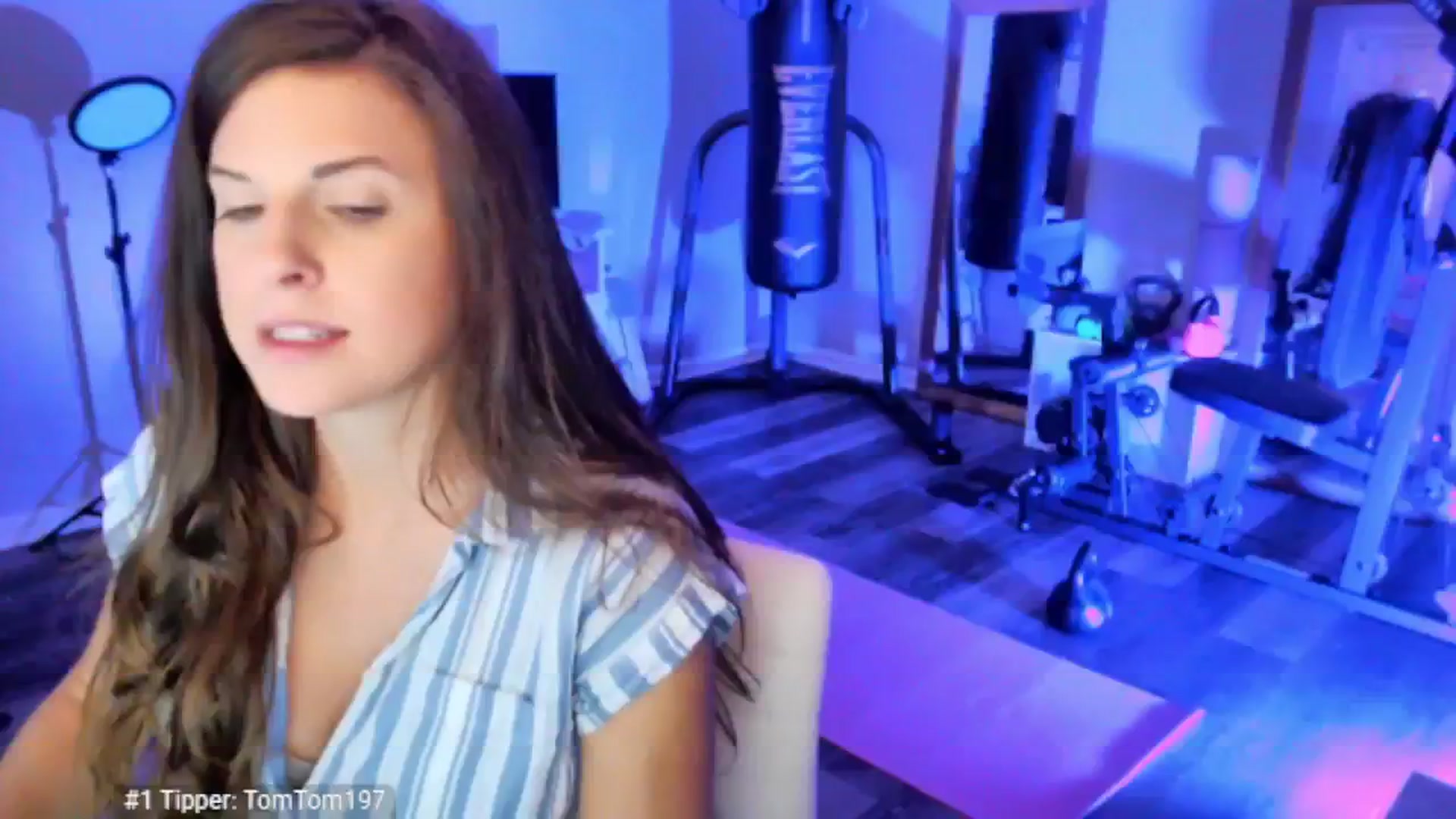 Gallery image thumbnail from Anna__Online's myfreecams stream on, 04/04/2025, 03:14 image 12 of 20