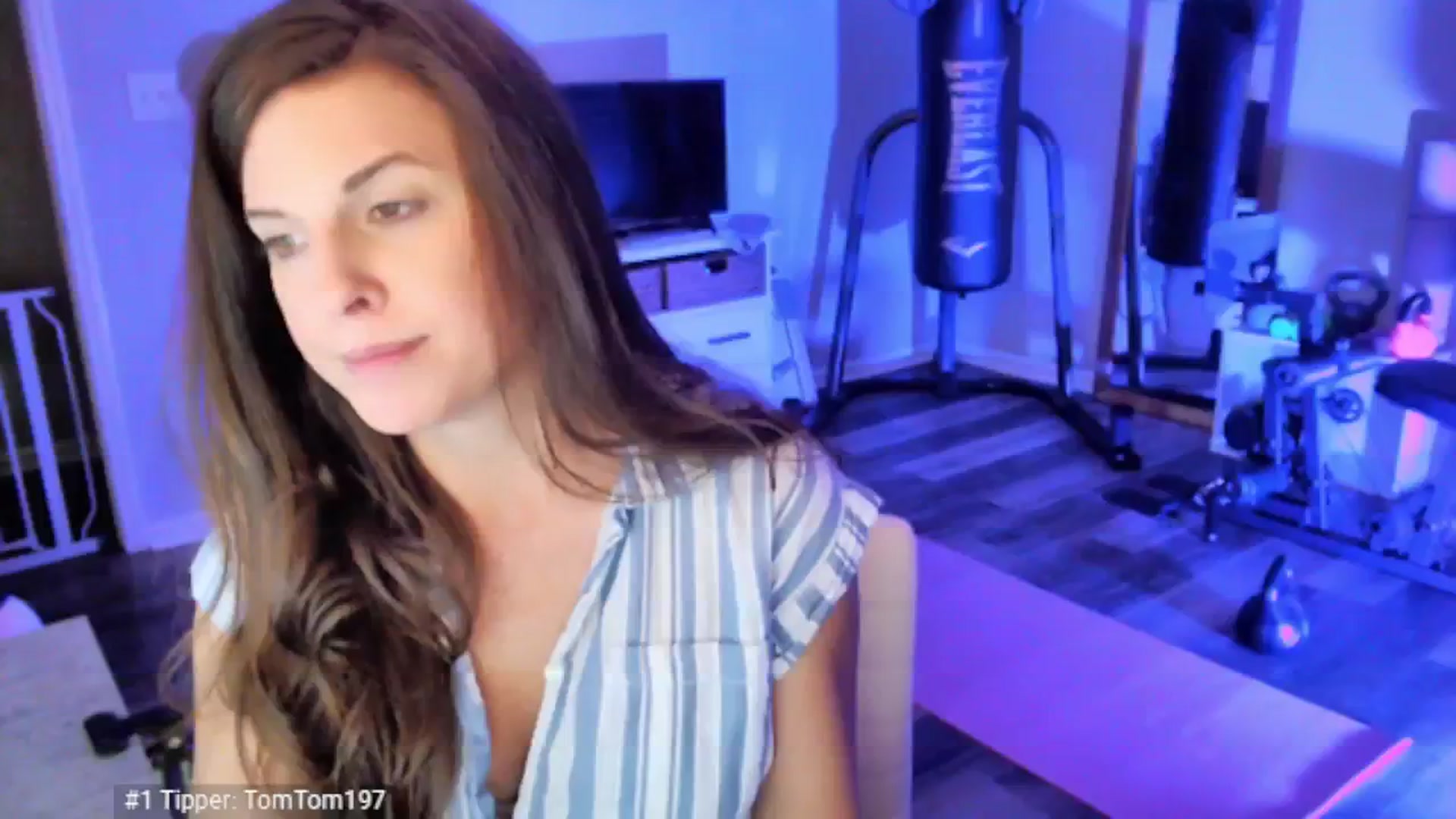 Gallery image thumbnail from Anna__Online's myfreecams stream on, 04/04/2025, 03:14 image 18 of 20