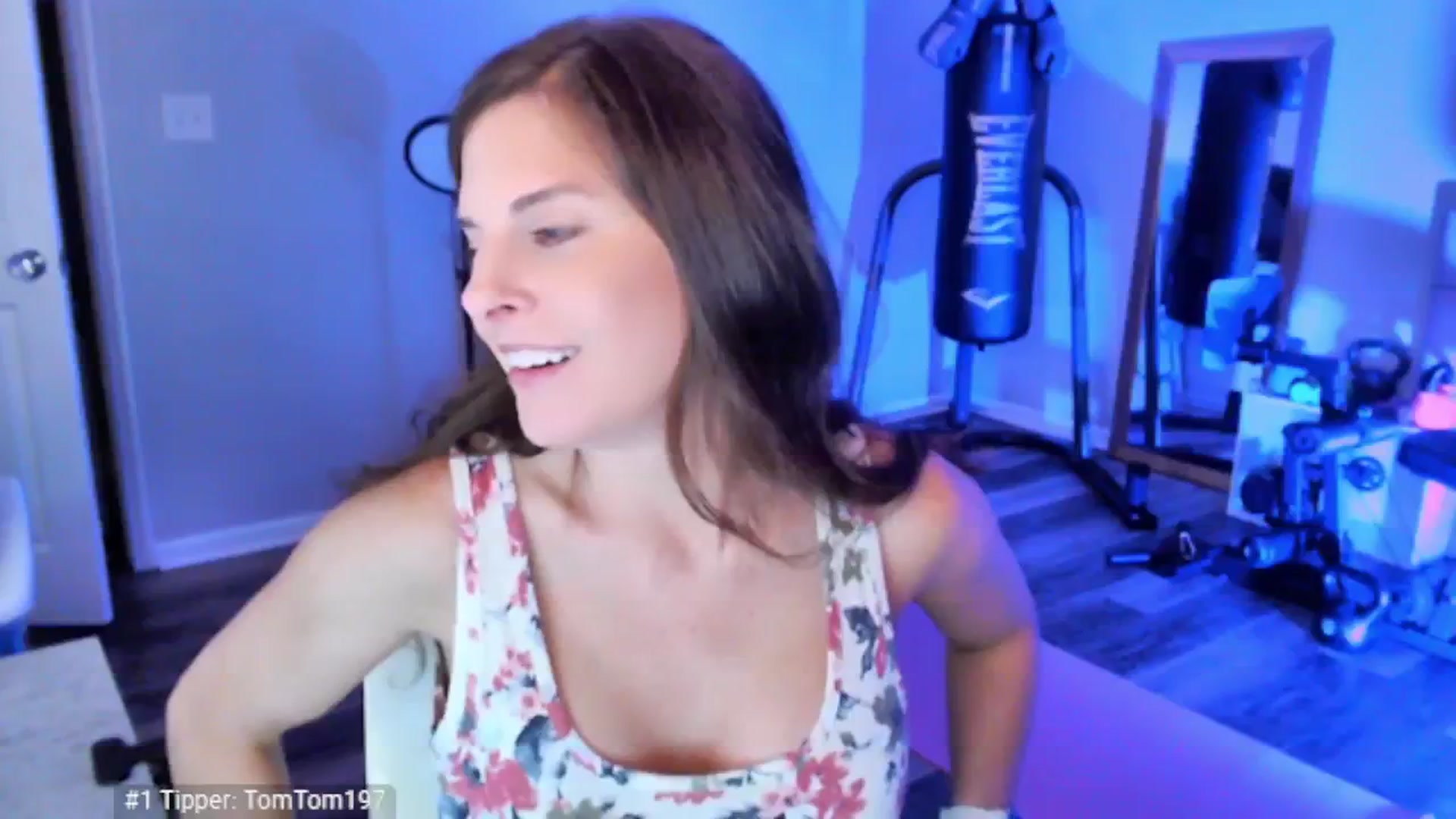 Gallery image thumbnail from Anna__Online's myfreecams stream on, 04/06/2025, 03:53 image 15 of 20