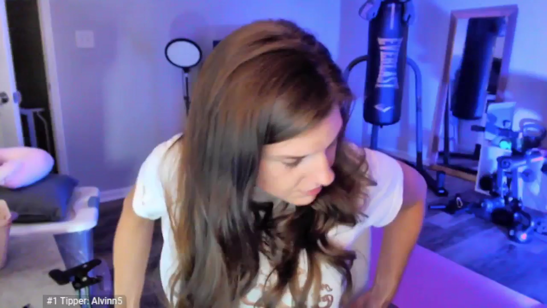 Gallery image thumbnail from Anna__Online's myfreecams stream on, 04/08/2025, 03:10 image 8 of 20