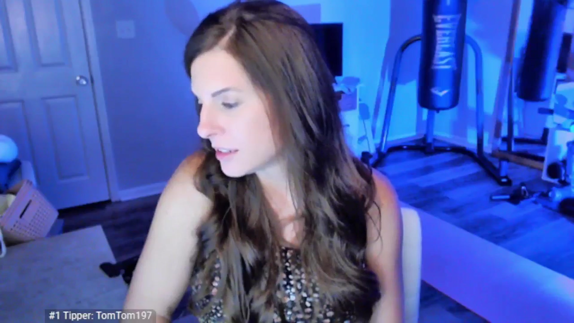 Gallery image thumbnail from Anna__Online's myfreecams stream on, 04/10/2025, 03:20 image 17 of 20